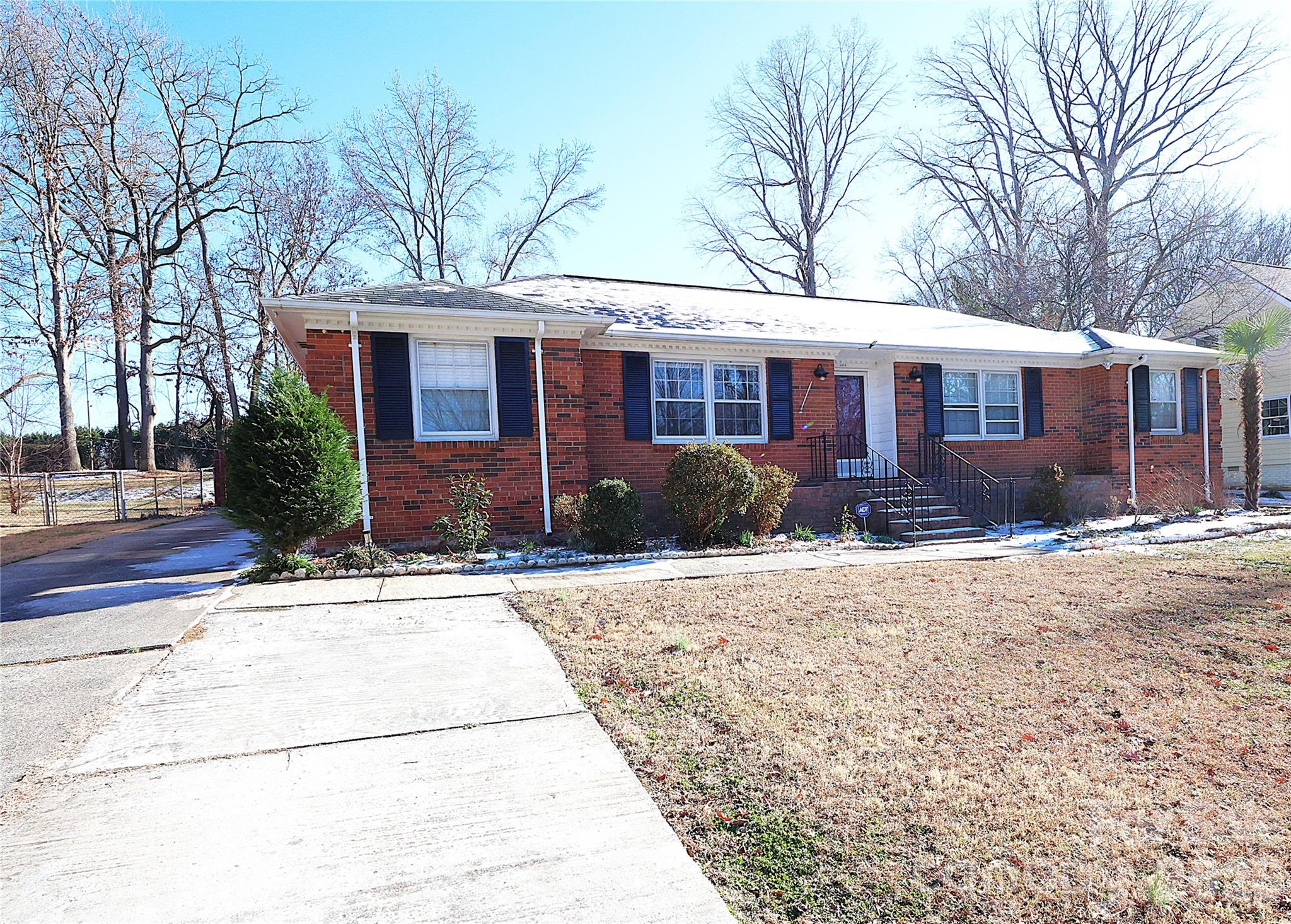 6625 Old Post Road — Charlotte