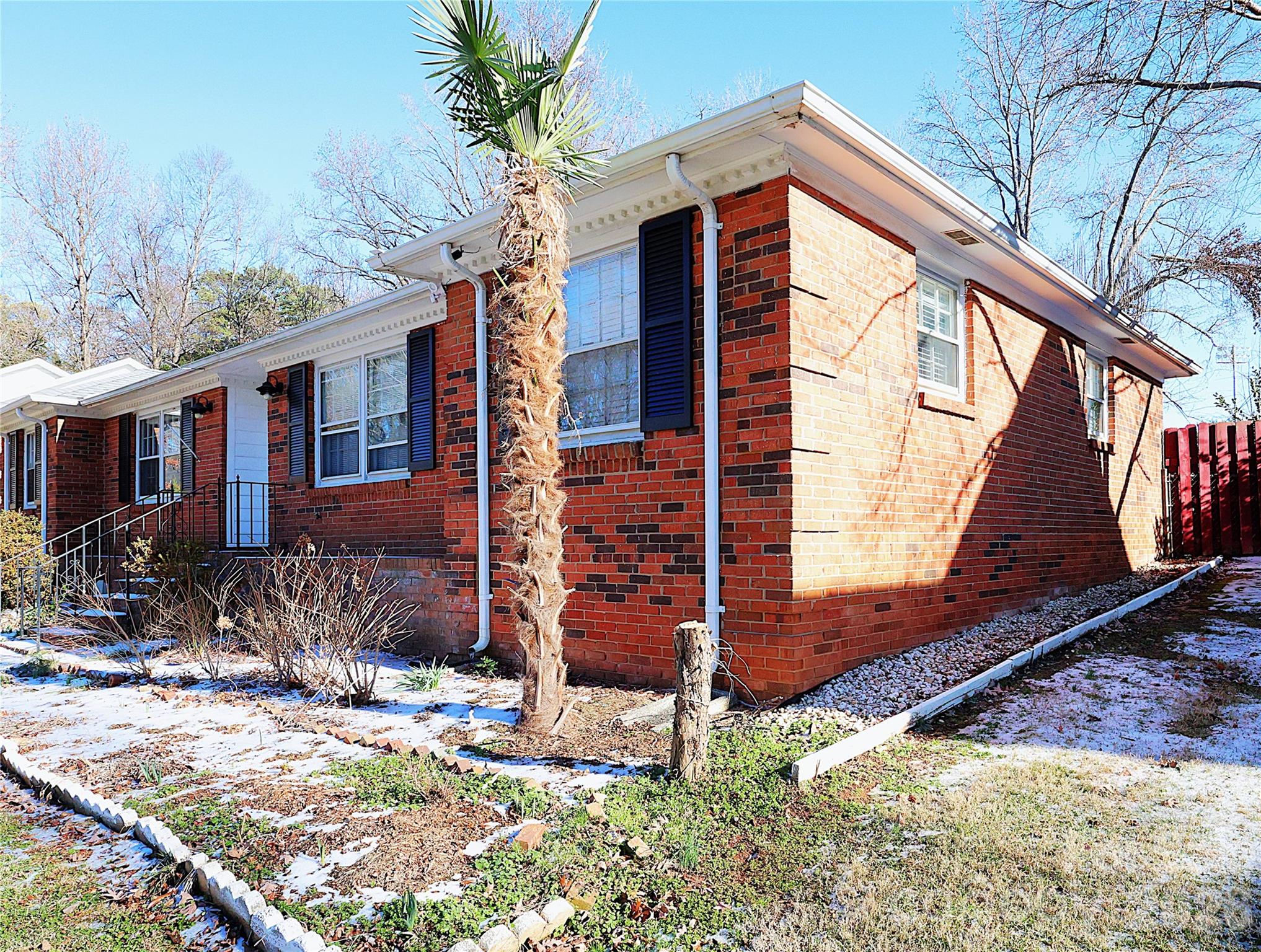 6625 Old Post Road — Charlotte