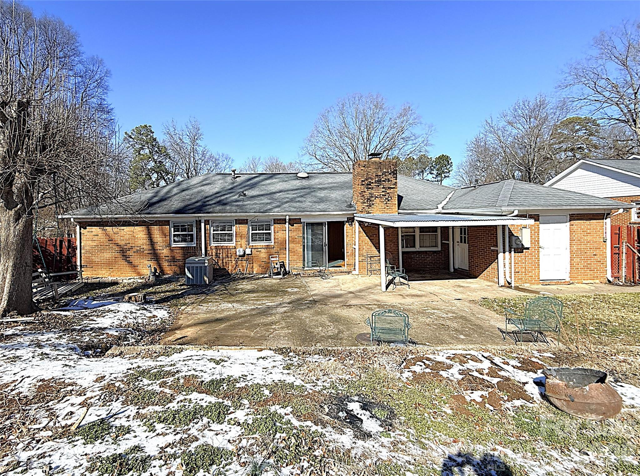 6625 Old Post Road — Charlotte