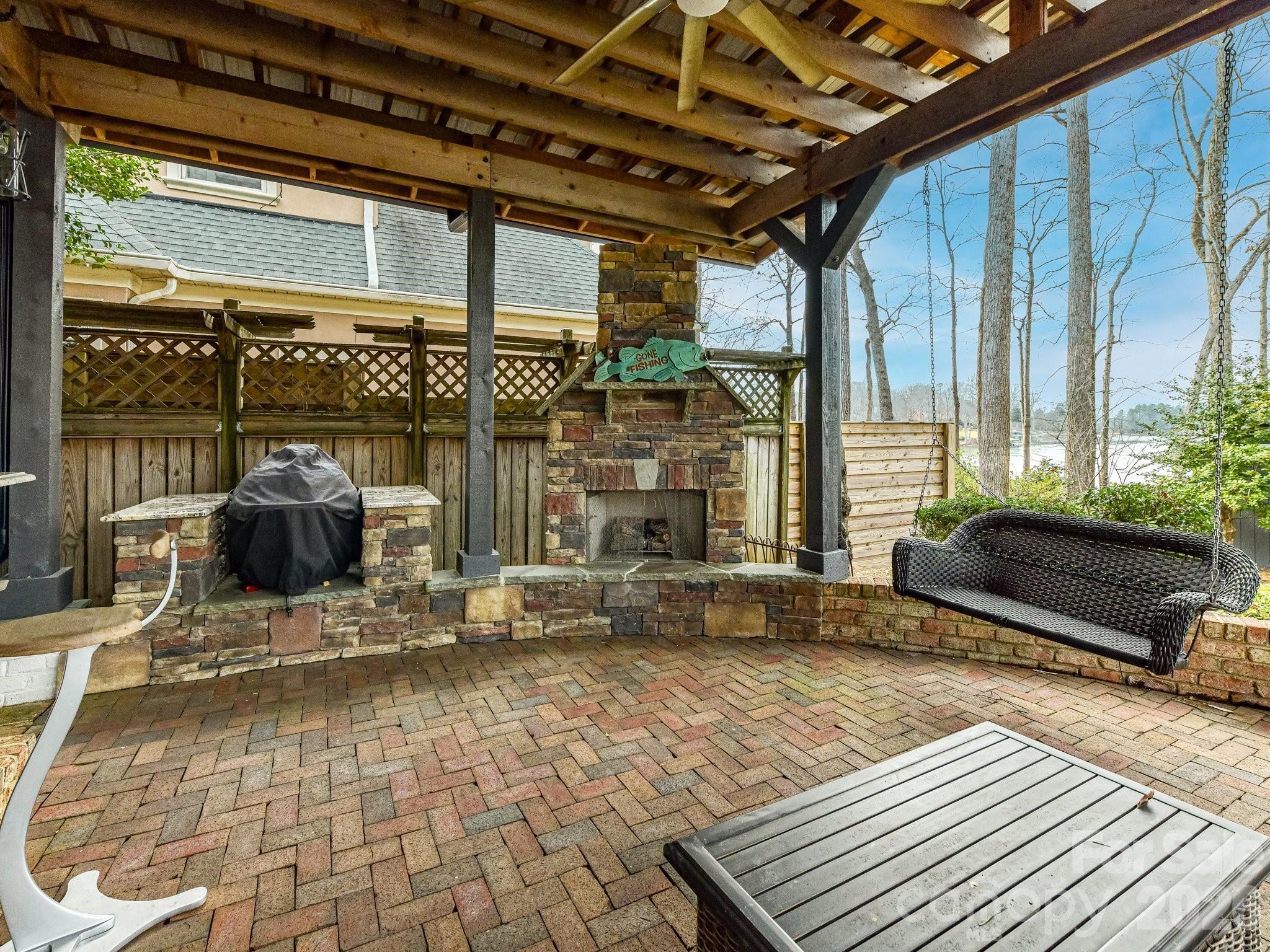 5401 Mountain Point Lane — Charlotte