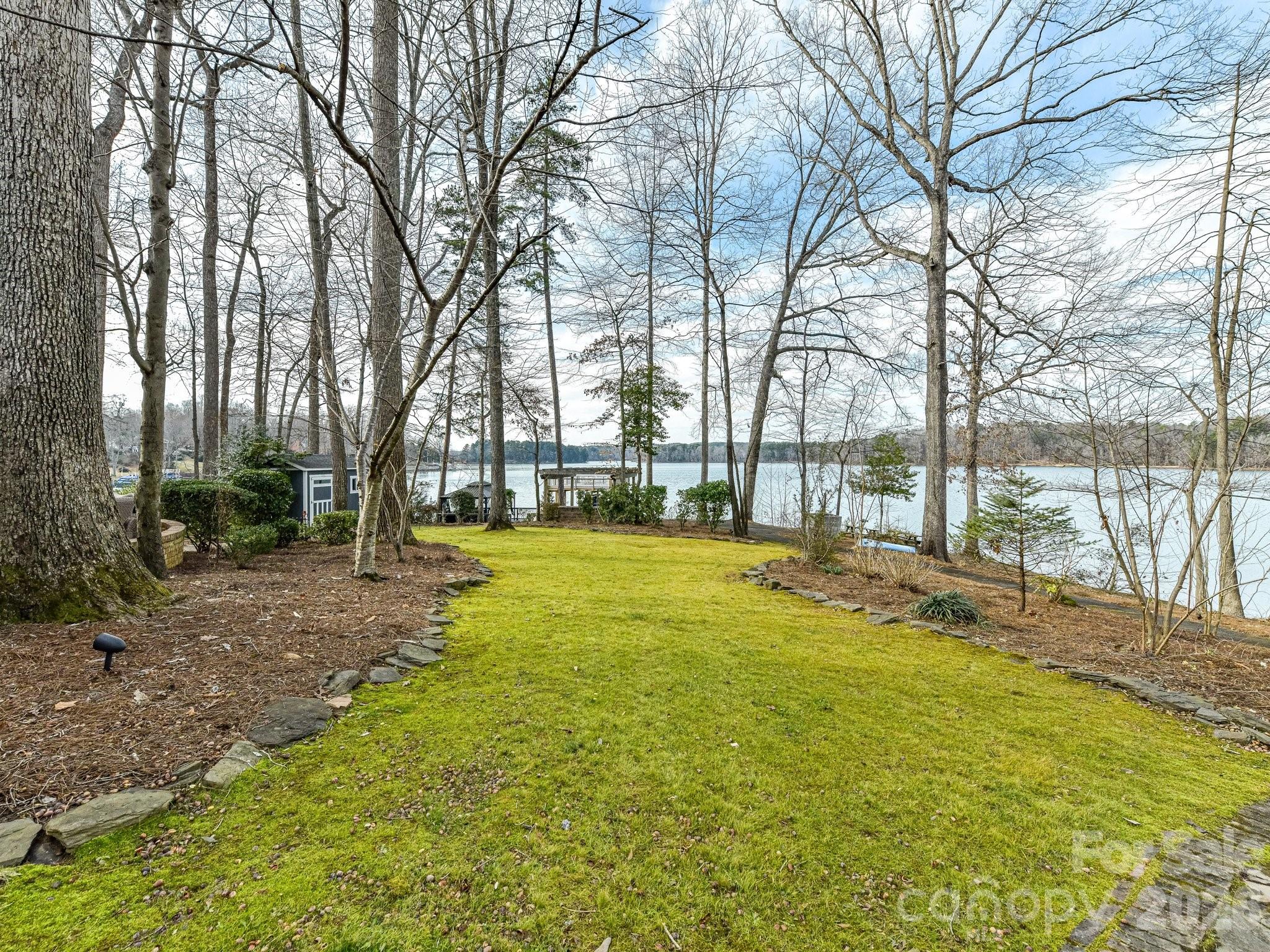 5401 Mountain Point Lane — Charlotte