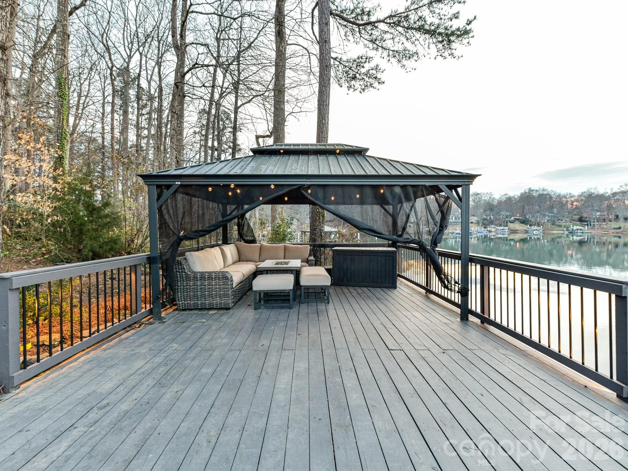 5401 Mountain Point Lane — Charlotte