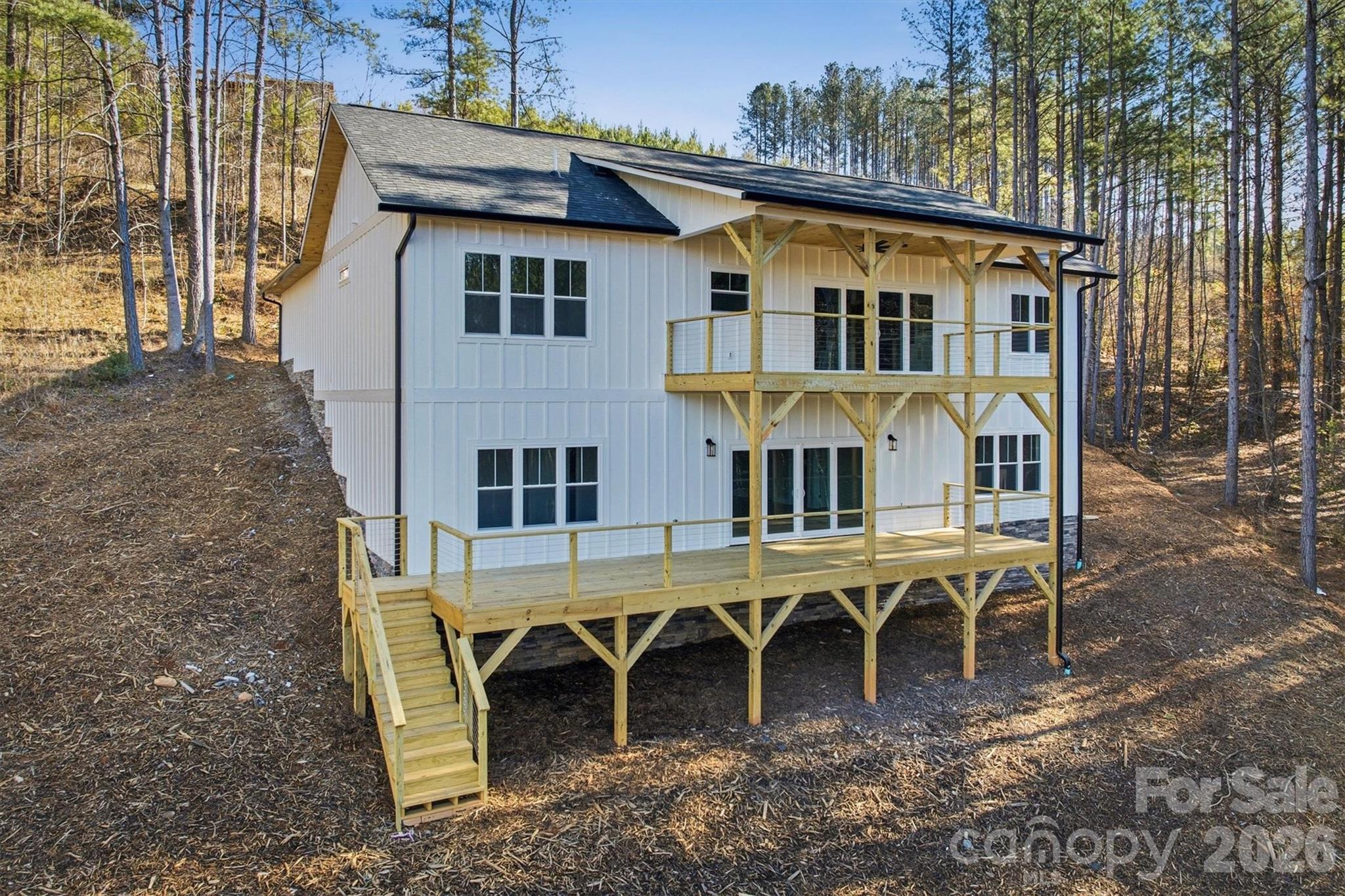 291 Table Rock Trace NW — Valdese