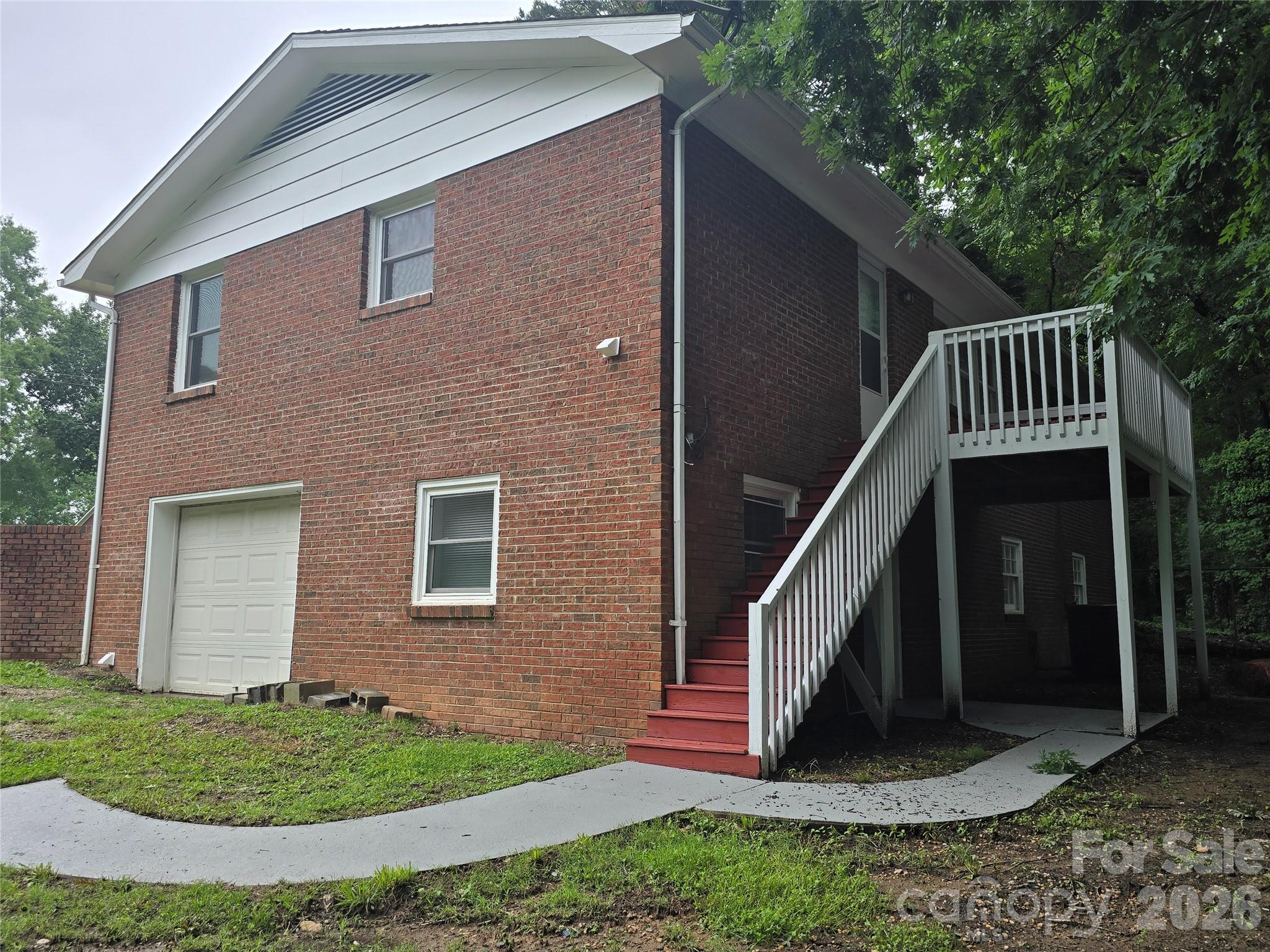 1660 Songwood Road — Concord