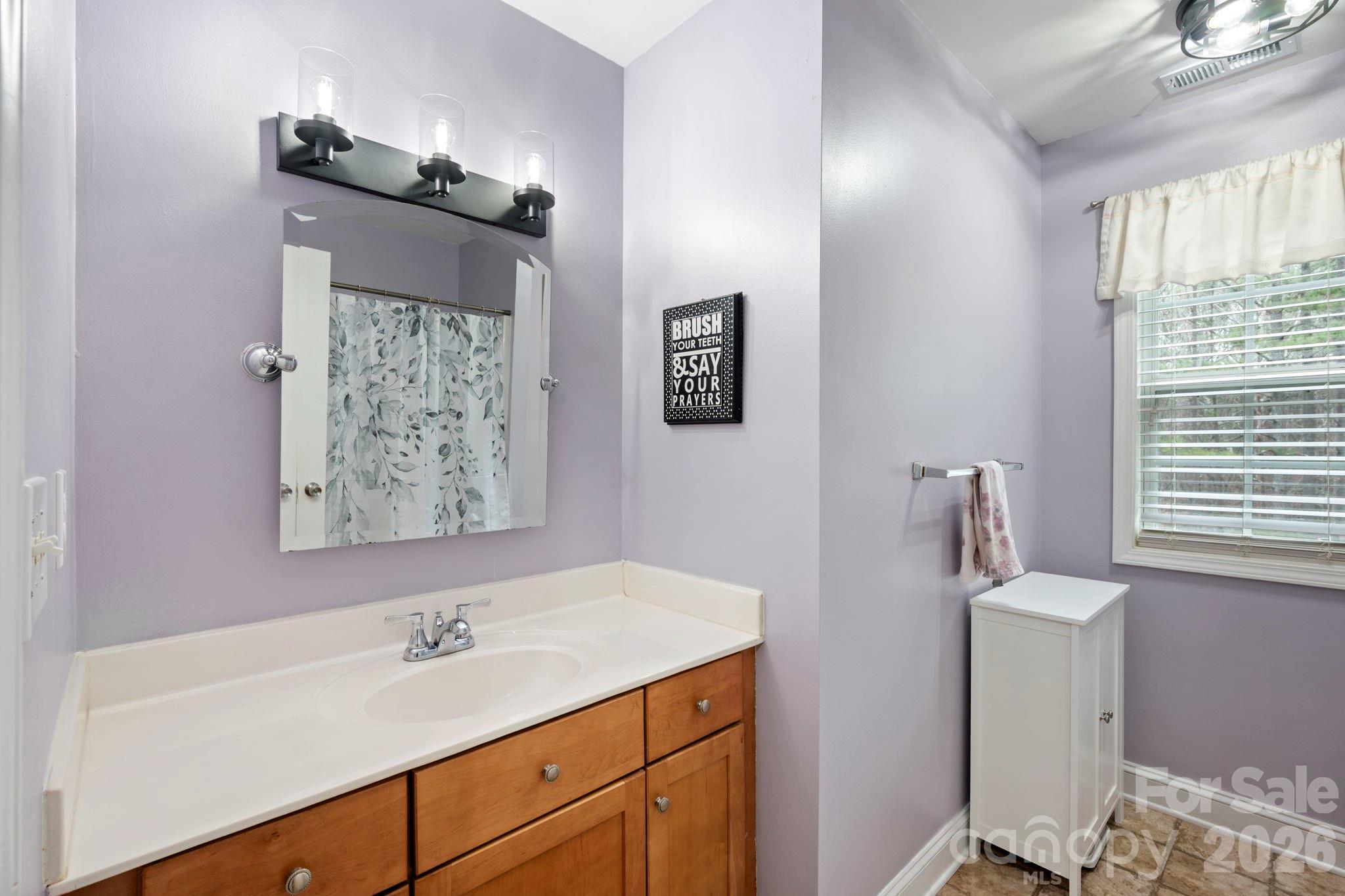 1606 High Ridge Drive — Stanley