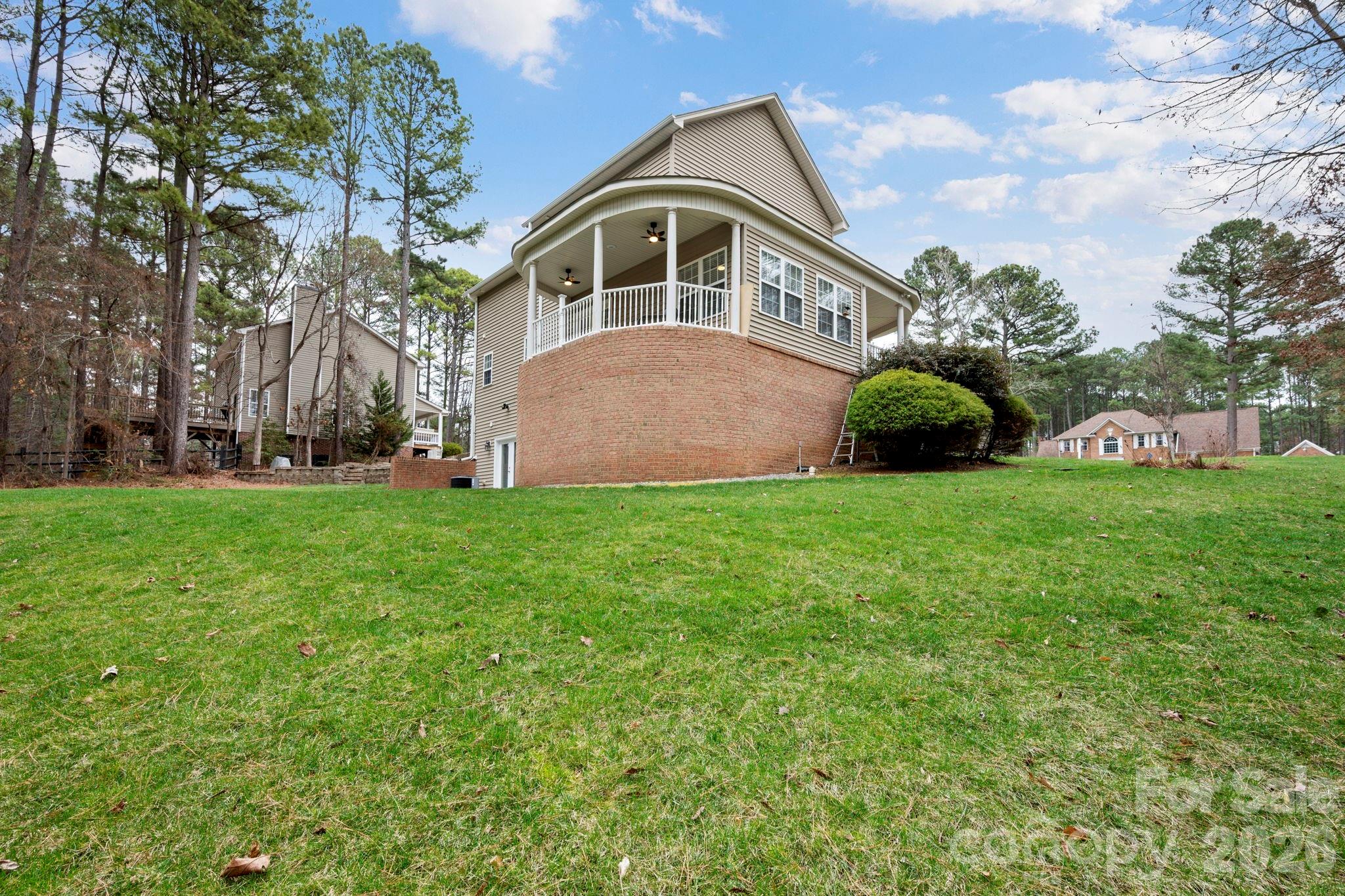 1606 High Ridge Drive — Stanley