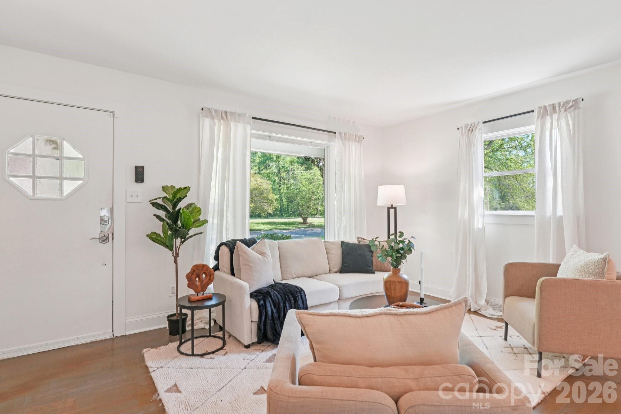 3000 Dunlavin Way — Charlotte