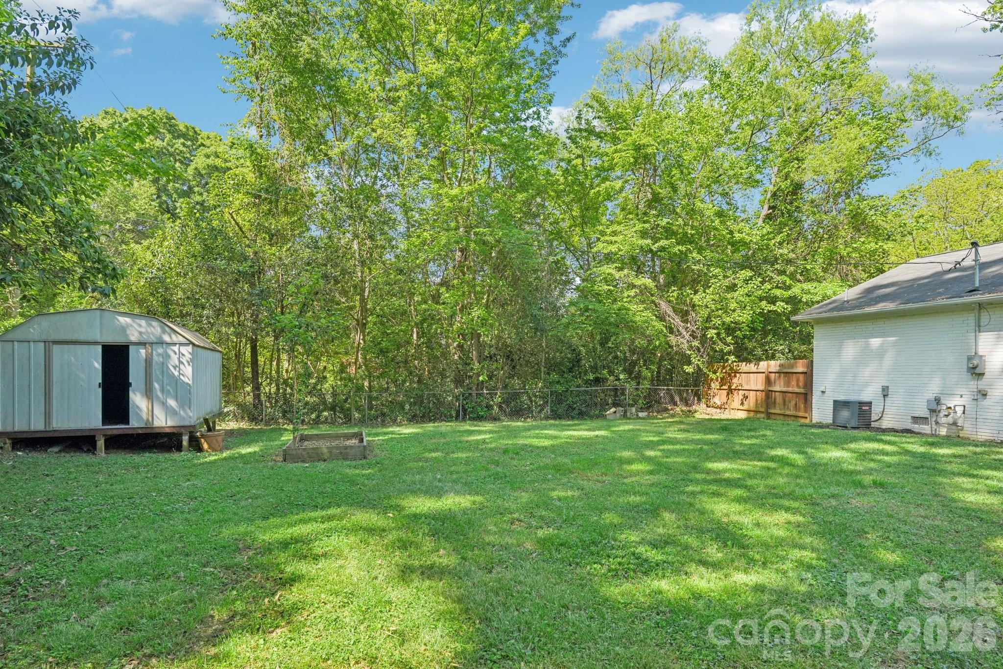 3000 Dunlavin Way — Charlotte