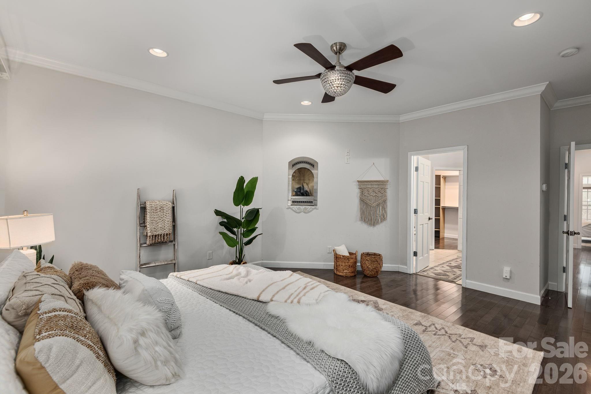 86 Oak Hollow Drive — Asheville