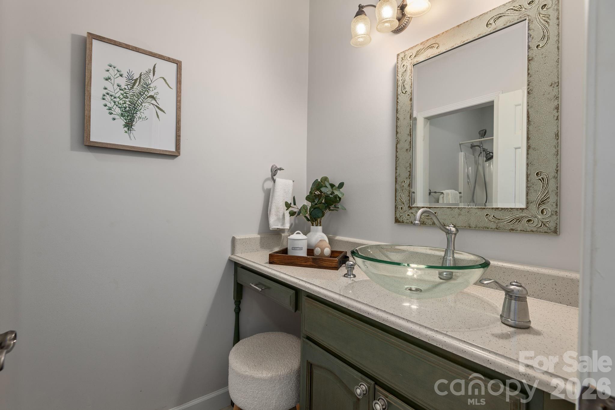 86 Oak Hollow Drive — Asheville