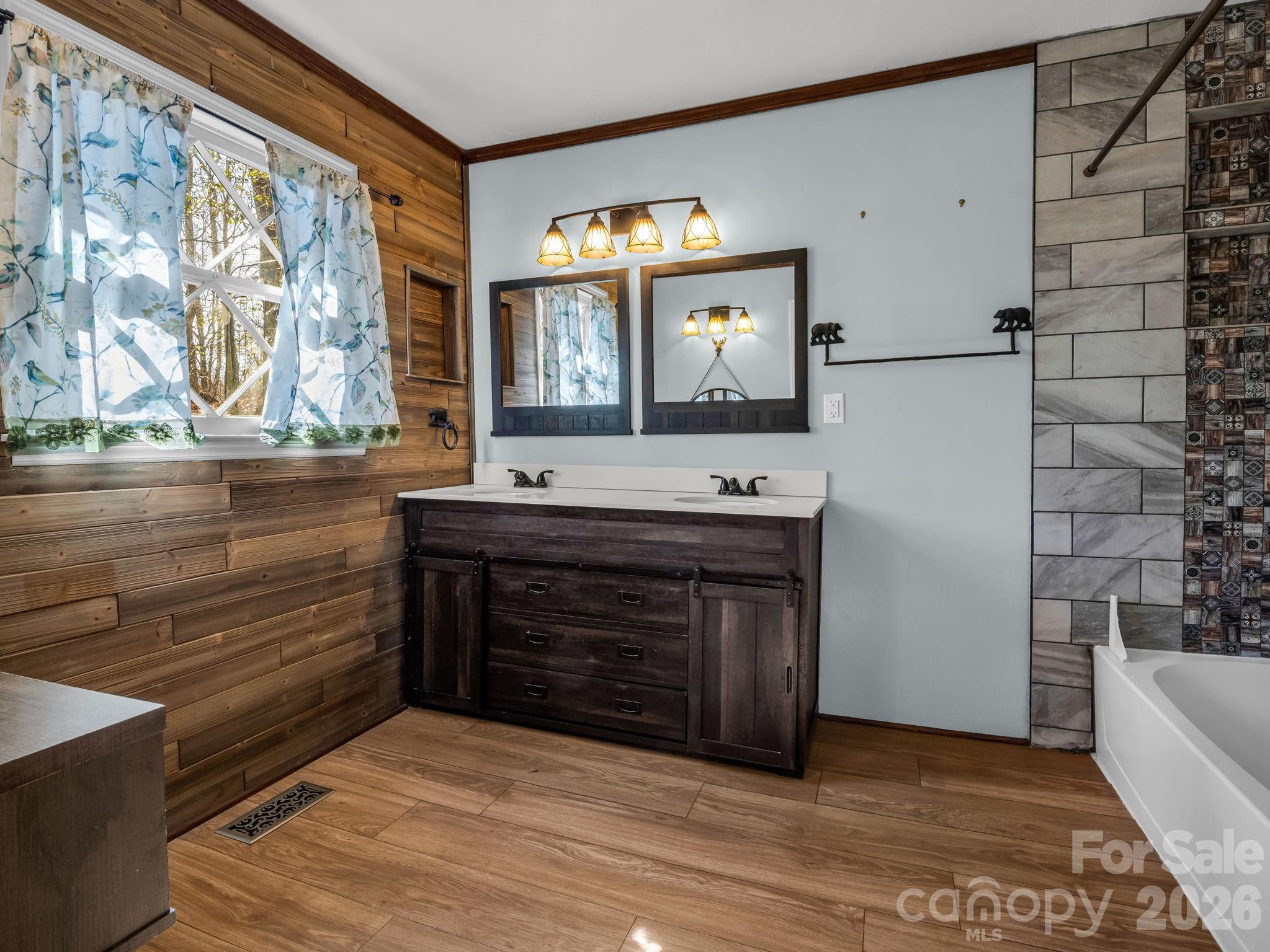 177 Tsisqua Circle — Brevard