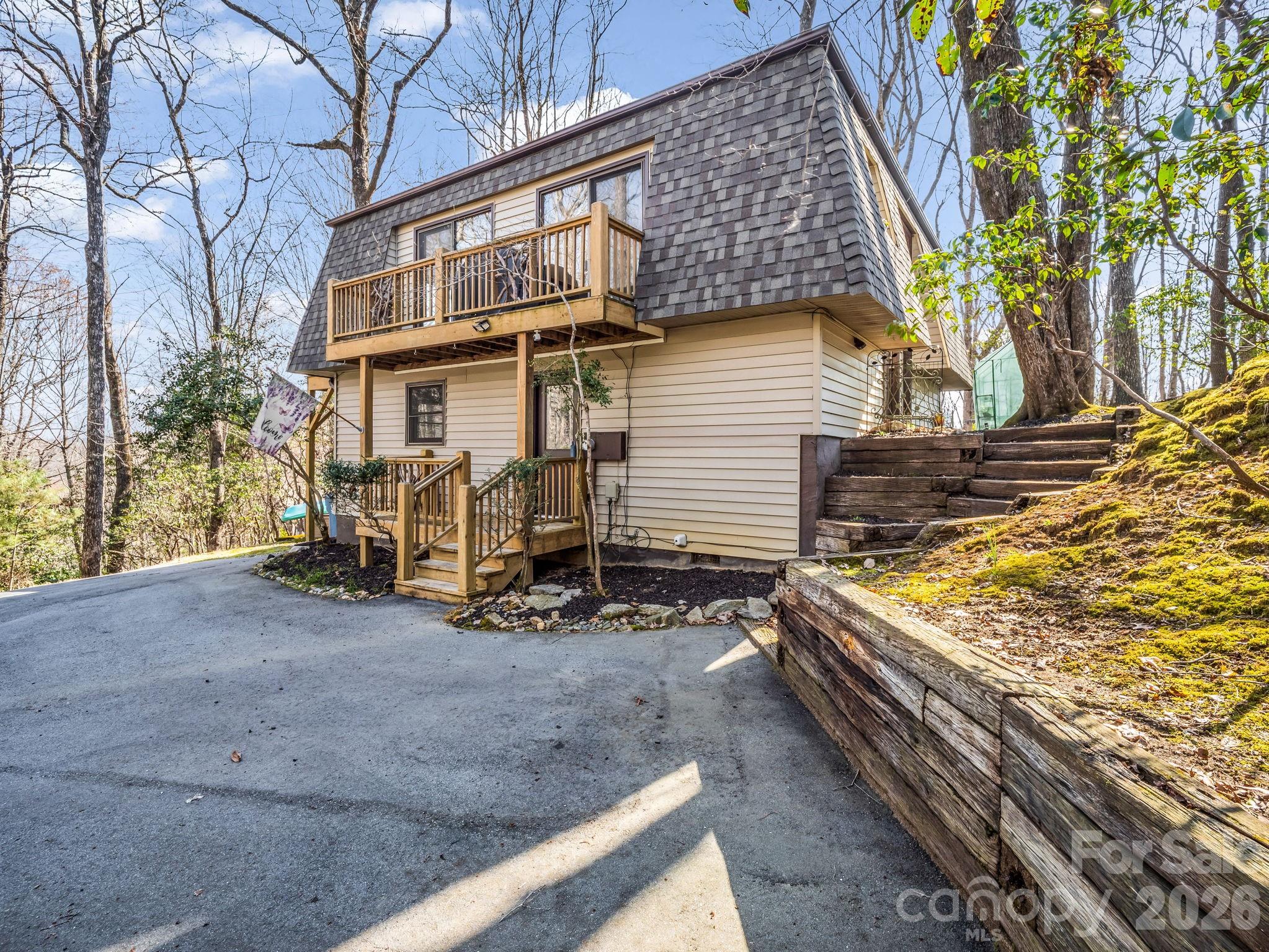 177 Tsisqua Circle — Brevard
