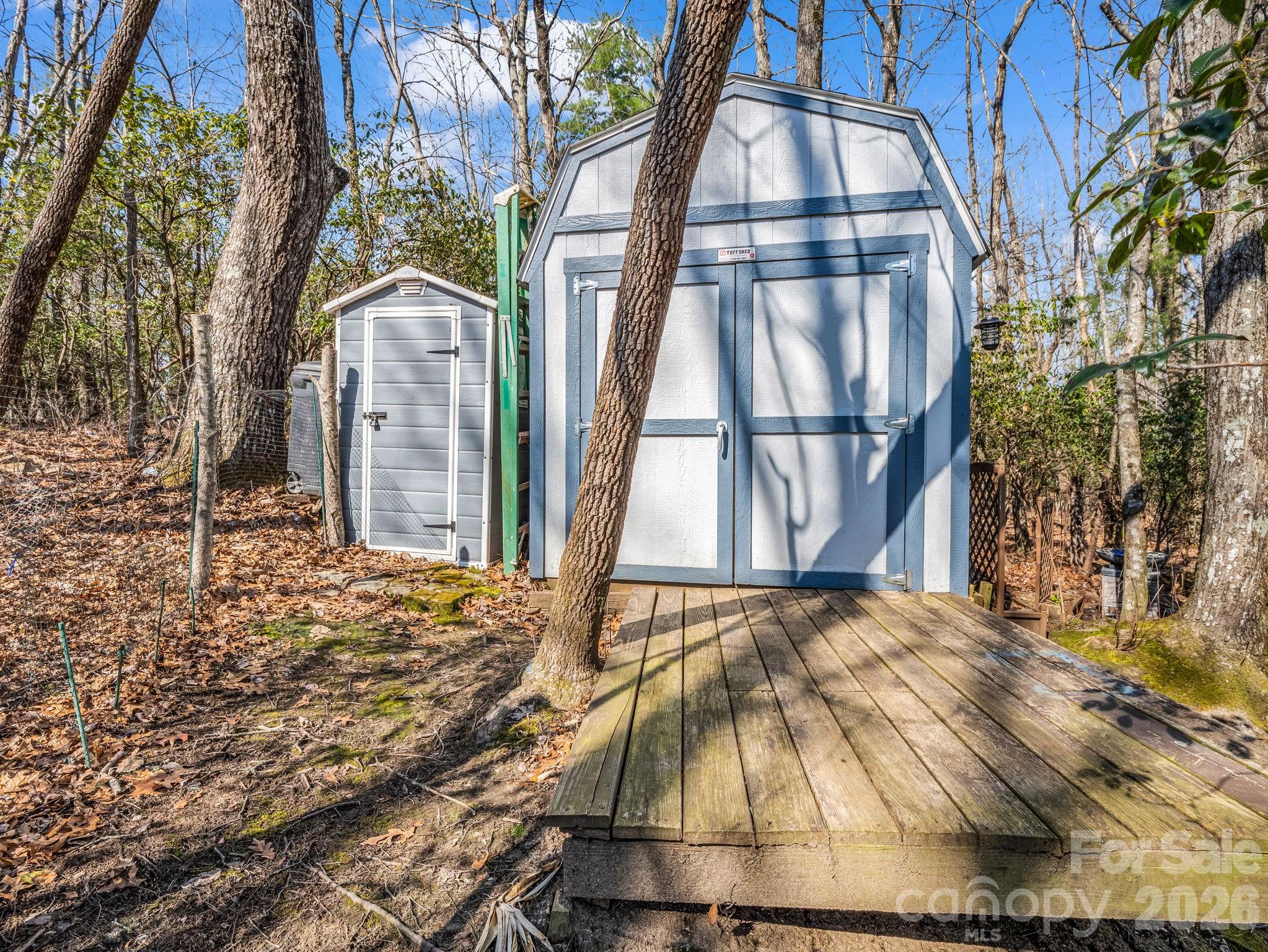 177 Tsisqua Circle — Brevard