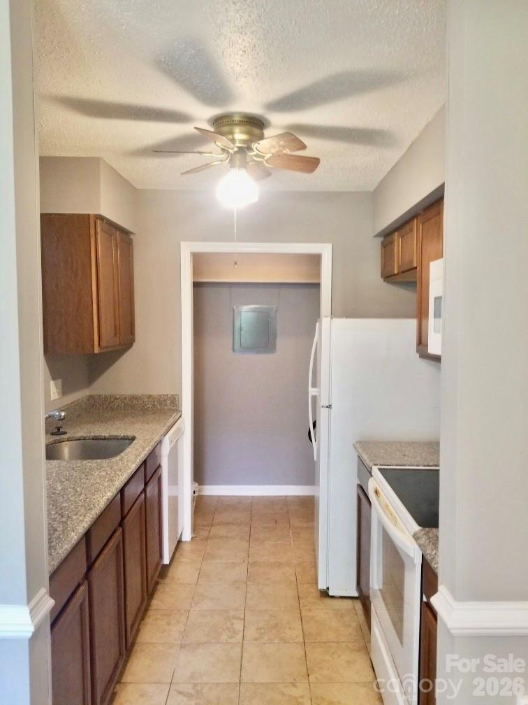 11027 Harrowfield Road — Charlotte