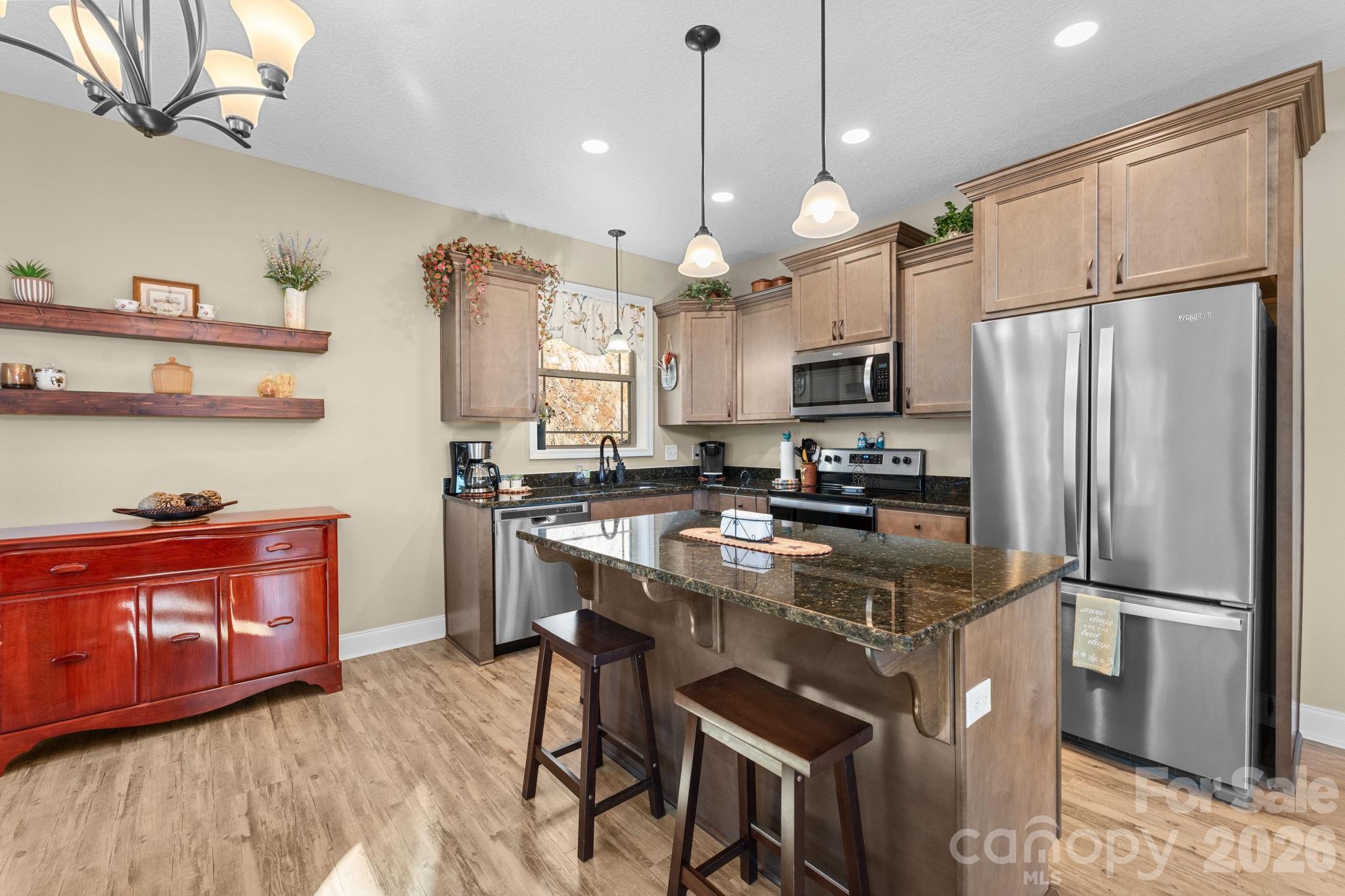 410 Moonlight Trail — Bryson City