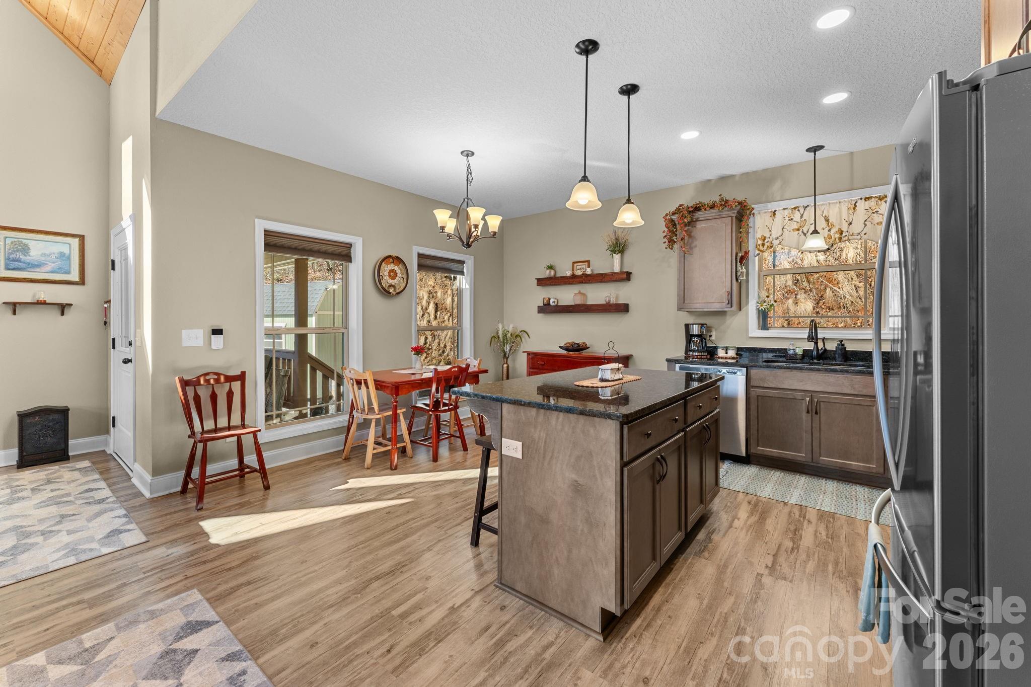 410 Moonlight Trail — Bryson City