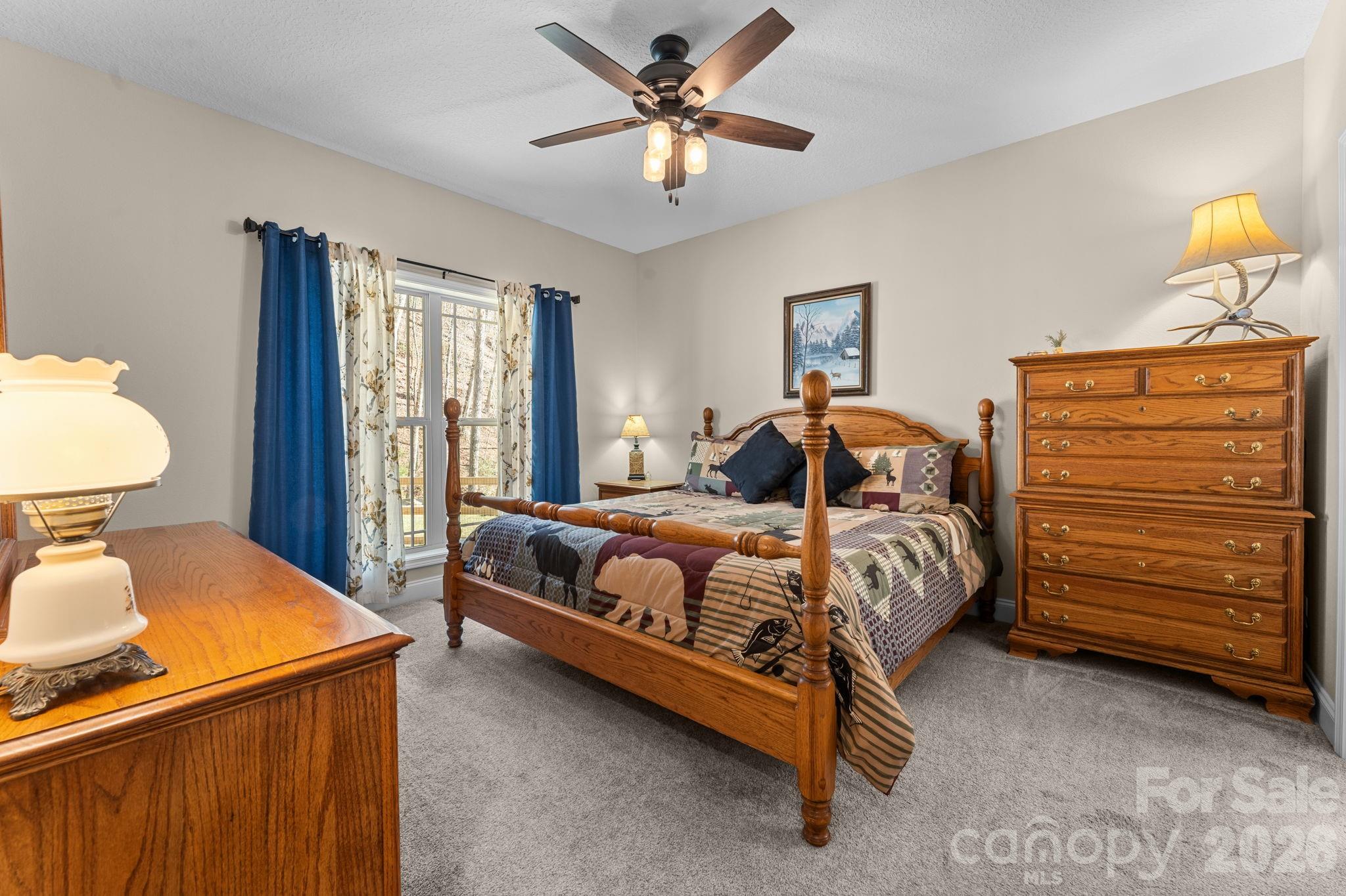410 Moonlight Trail — Bryson City