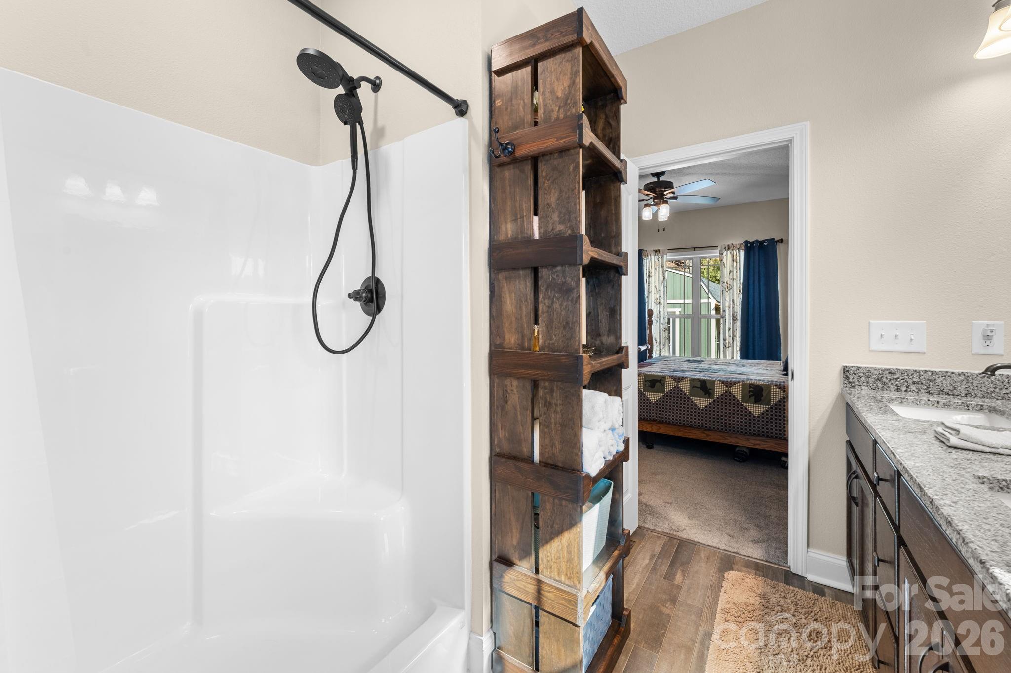 410 Moonlight Trail — Bryson City