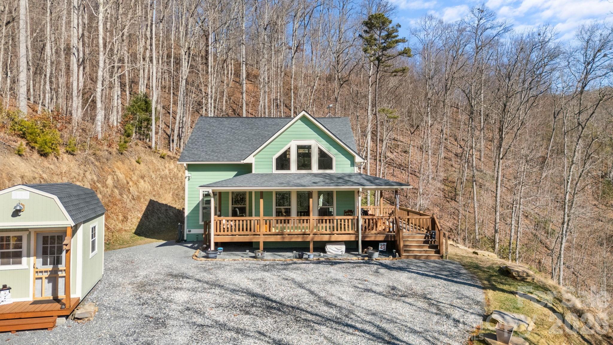 410 Moonlight Trail — Bryson City