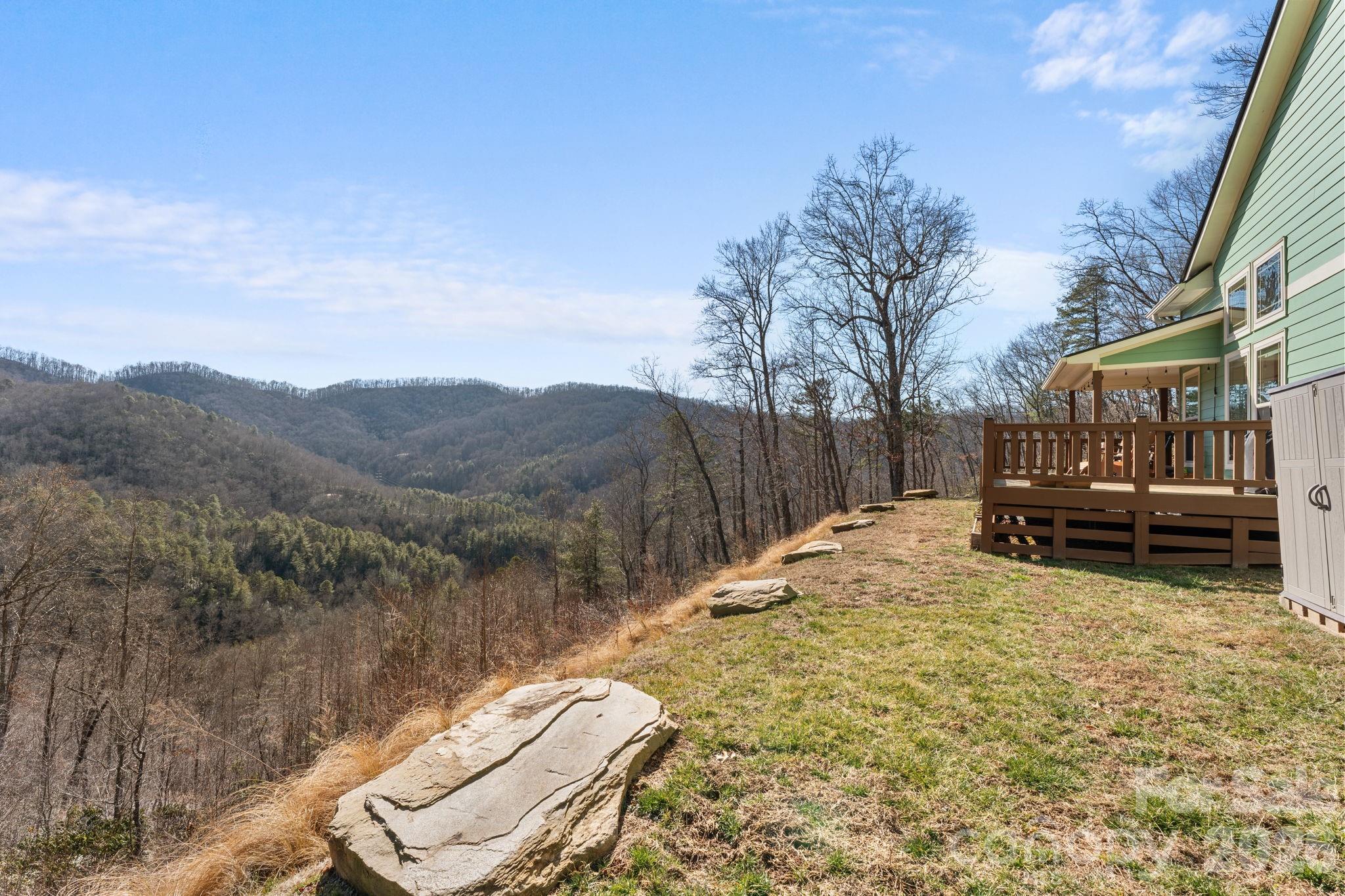 410 Moonlight Trail — Bryson City