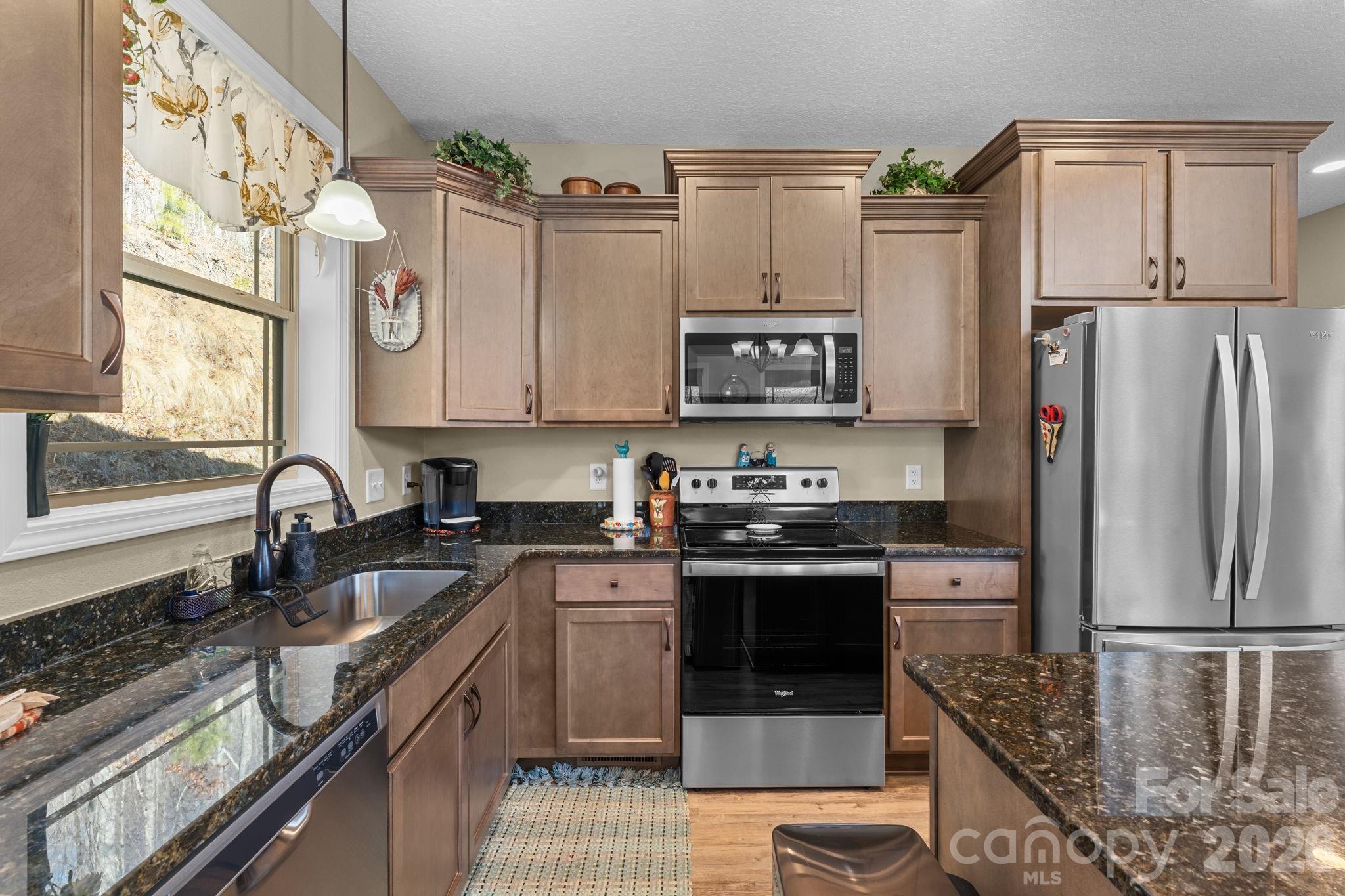 410 Moonlight Trail — Bryson City
