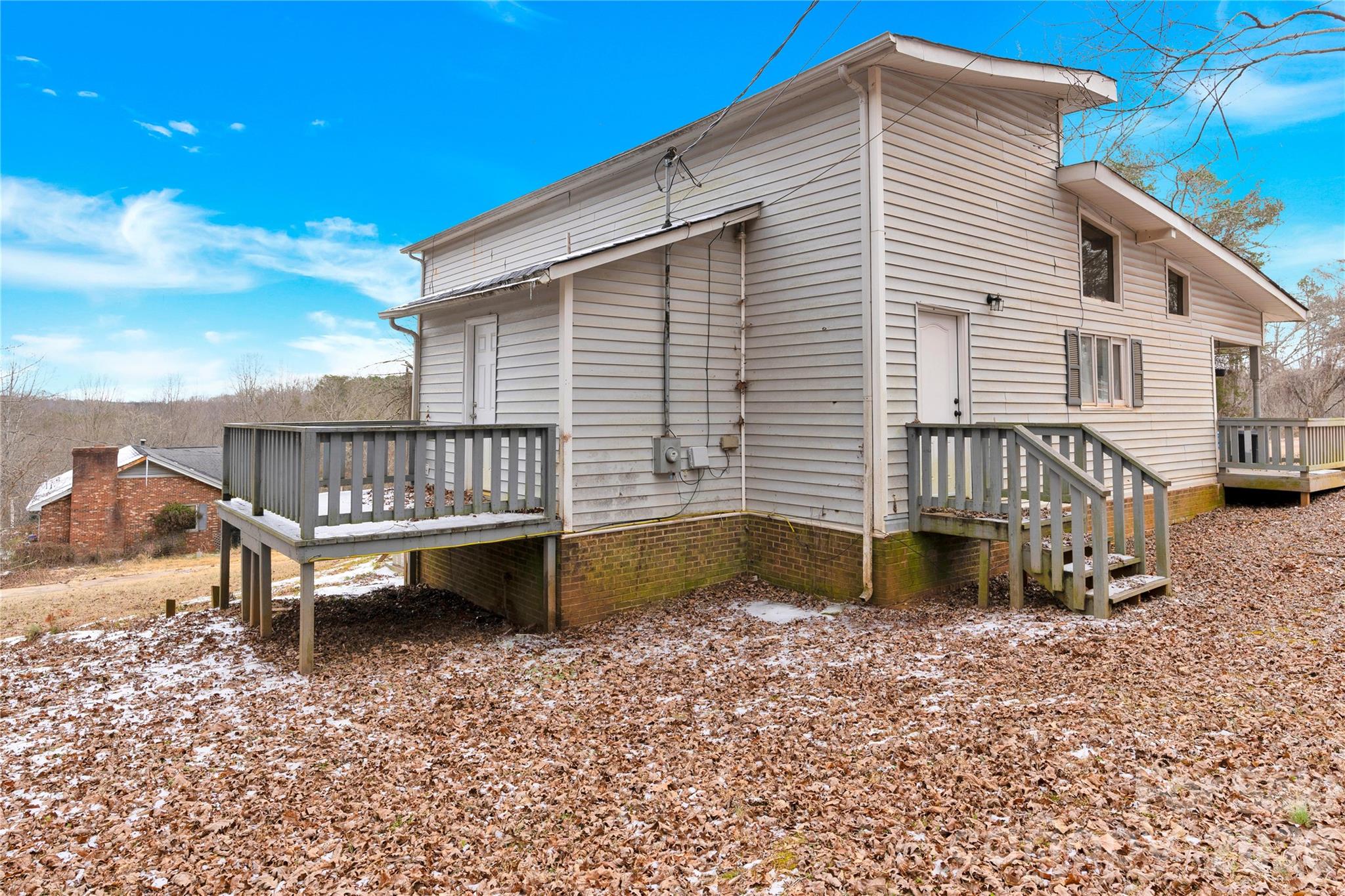 229 Riverhills Drive — Forest City