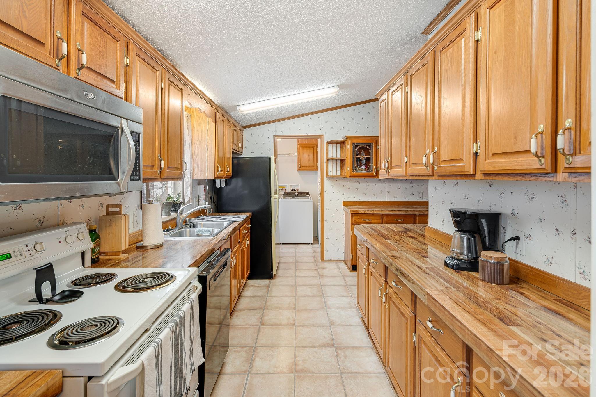 106 Avian Court — Brevard