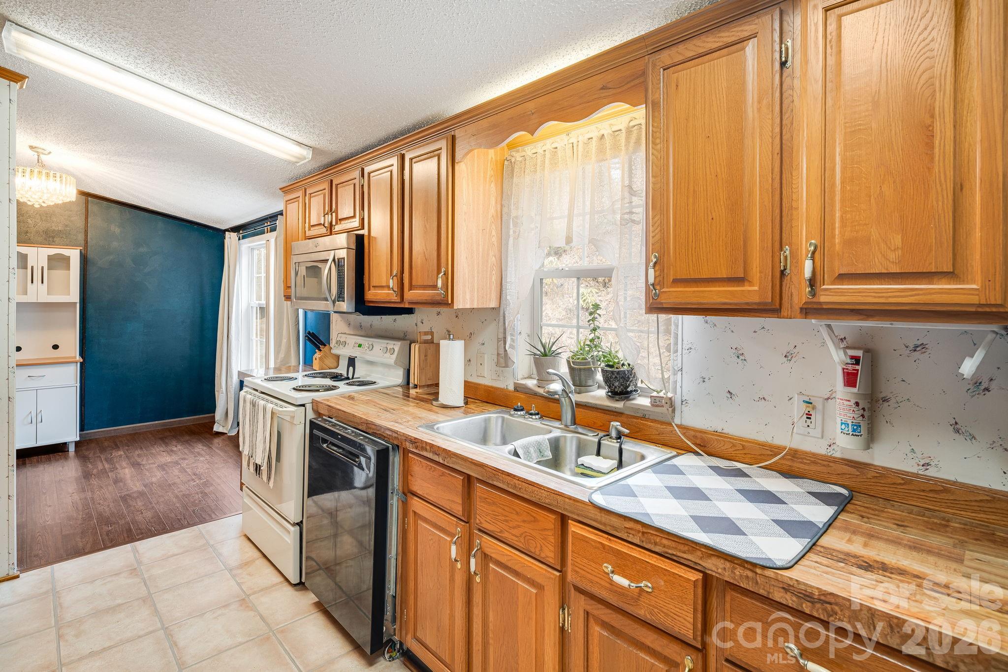 106 Avian Court — Brevard