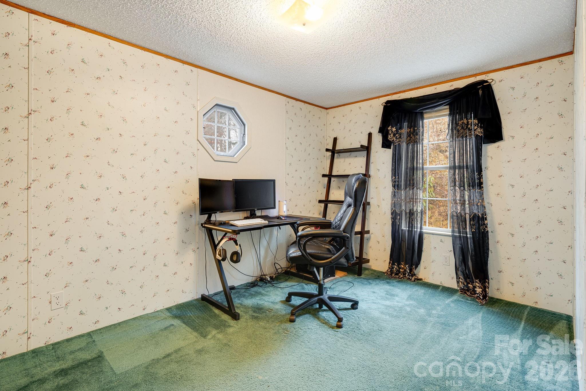 106 Avian Court — Brevard
