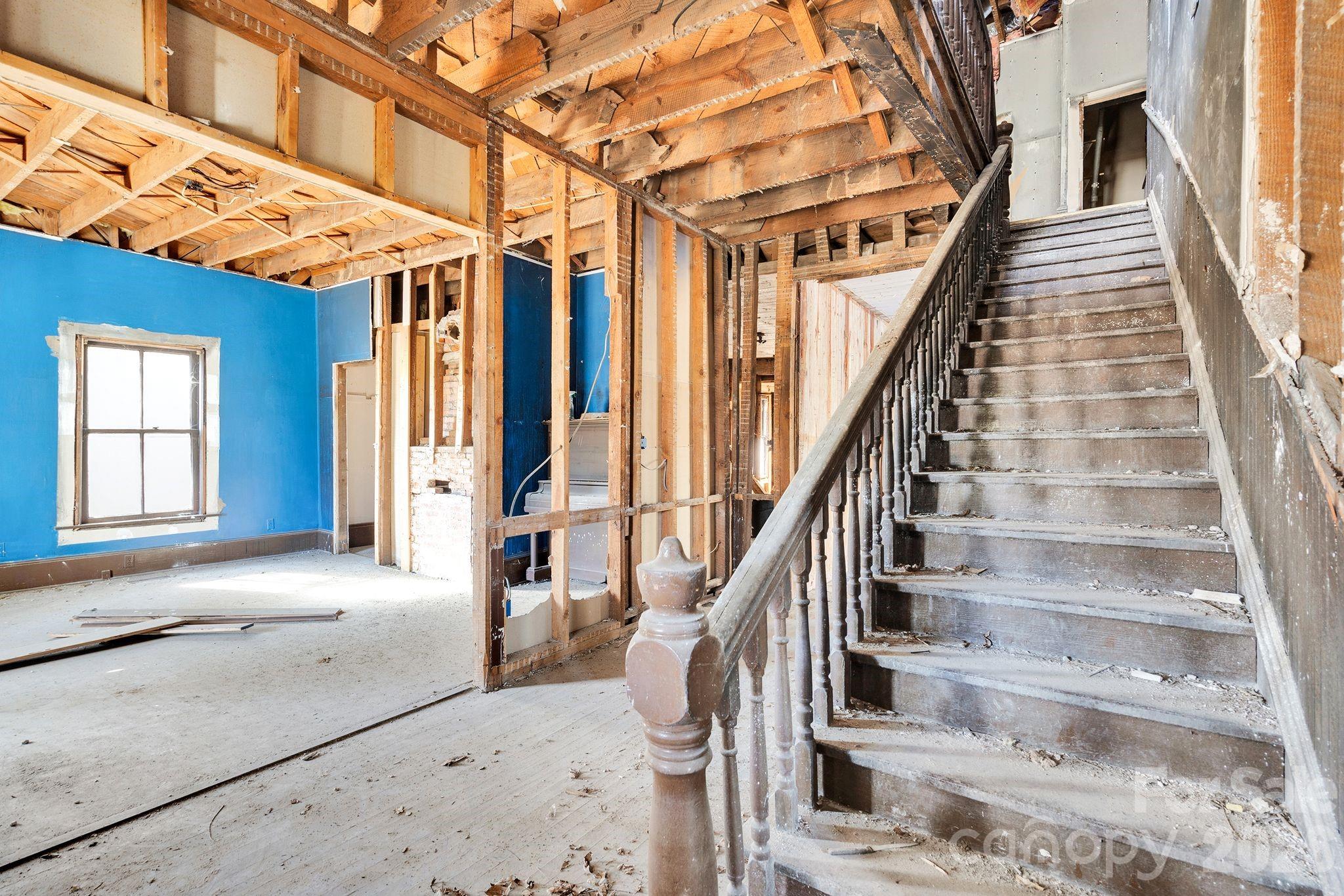 4521 Edgeland Road — Edgemoor