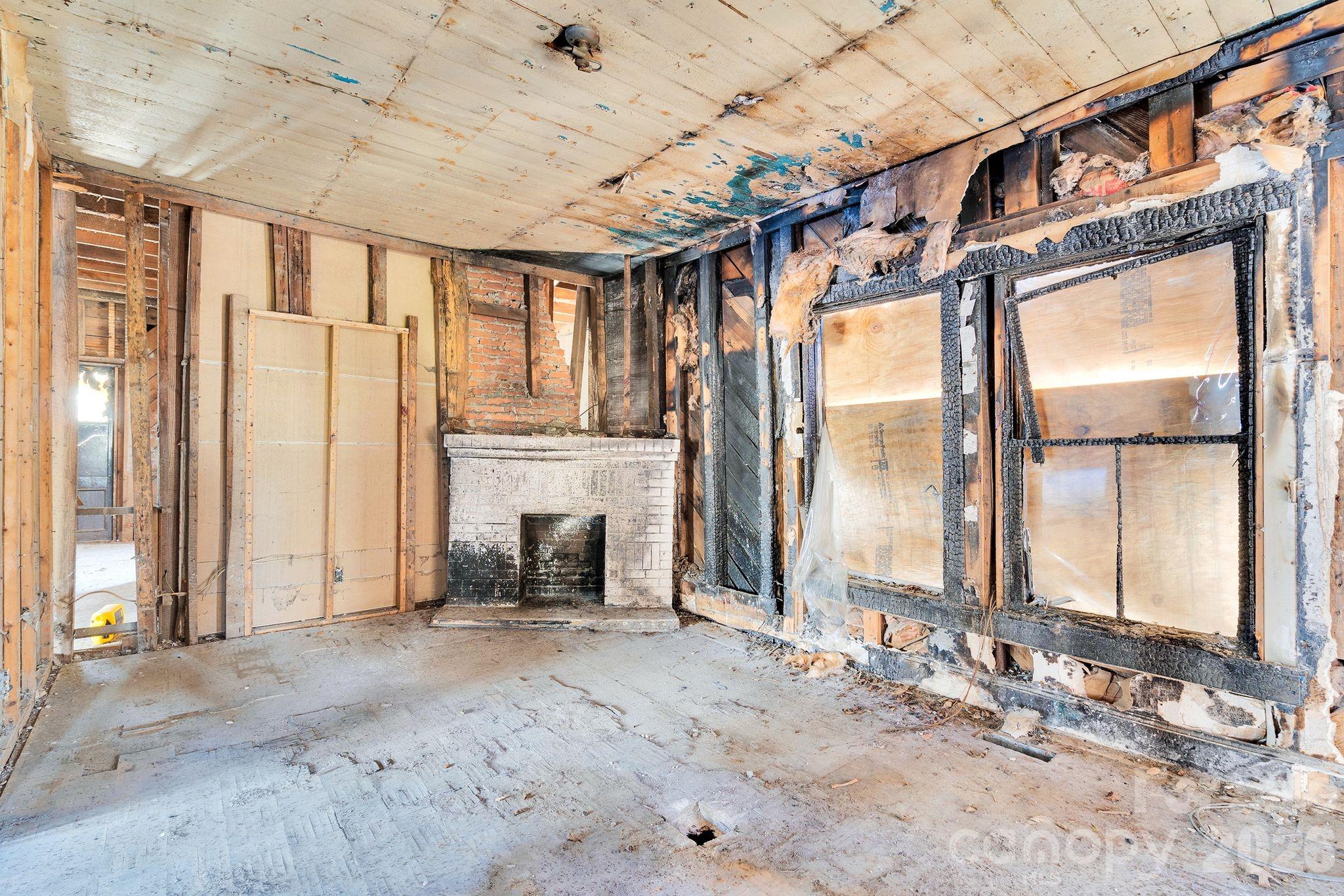 4521 Edgeland Road — Edgemoor