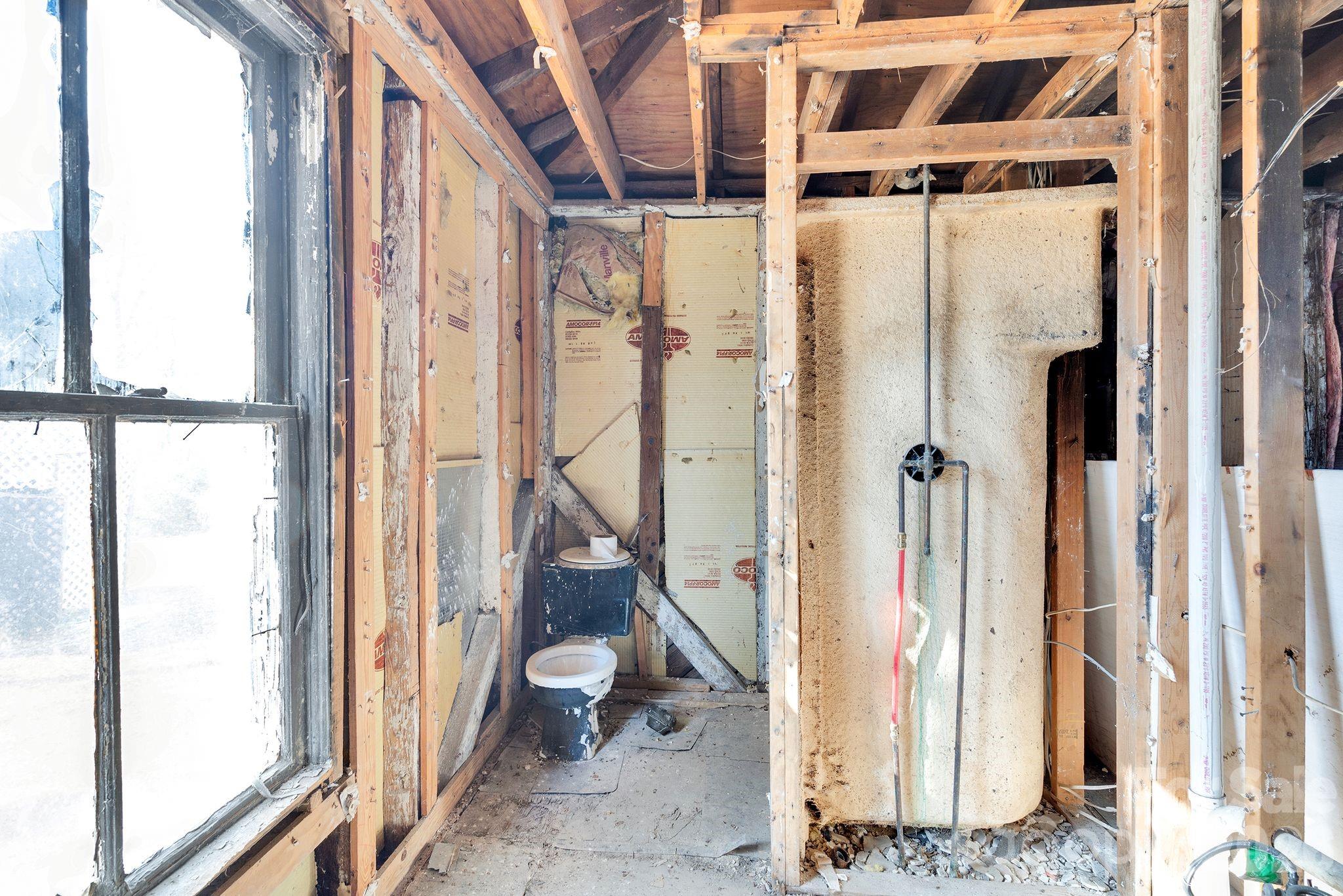 4521 Edgeland Road — Edgemoor