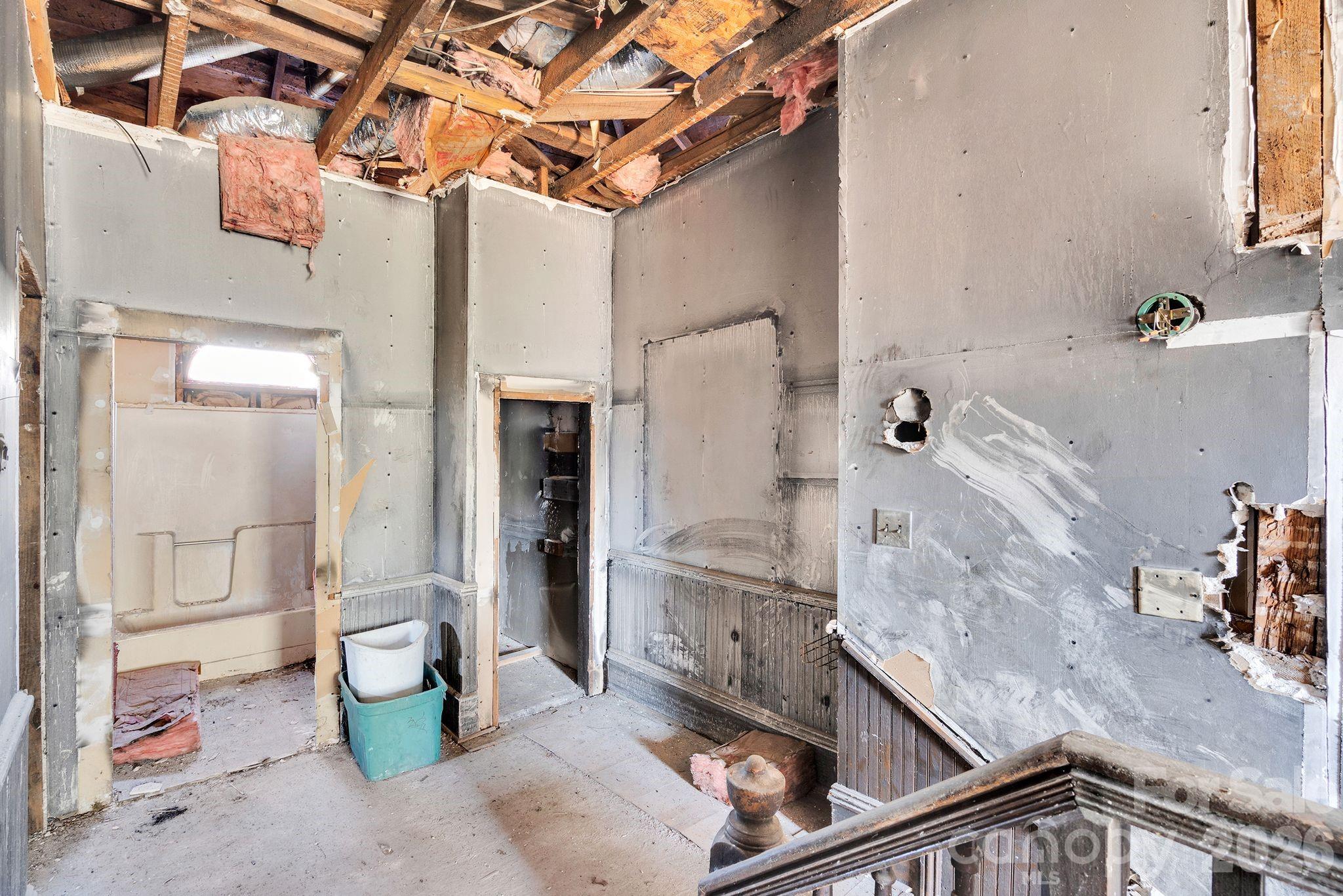 4521 Edgeland Road — Edgemoor