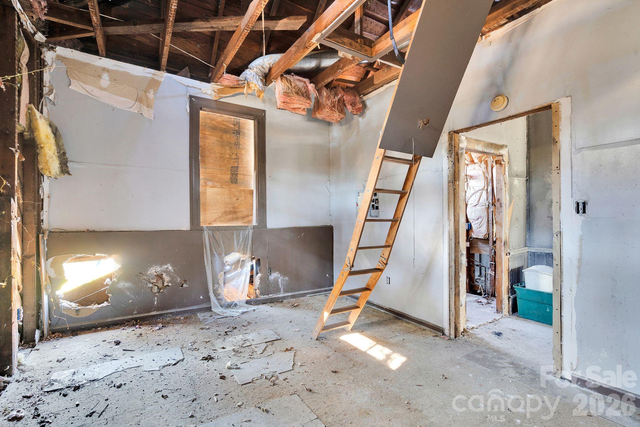 4521 Edgeland Road — Edgemoor