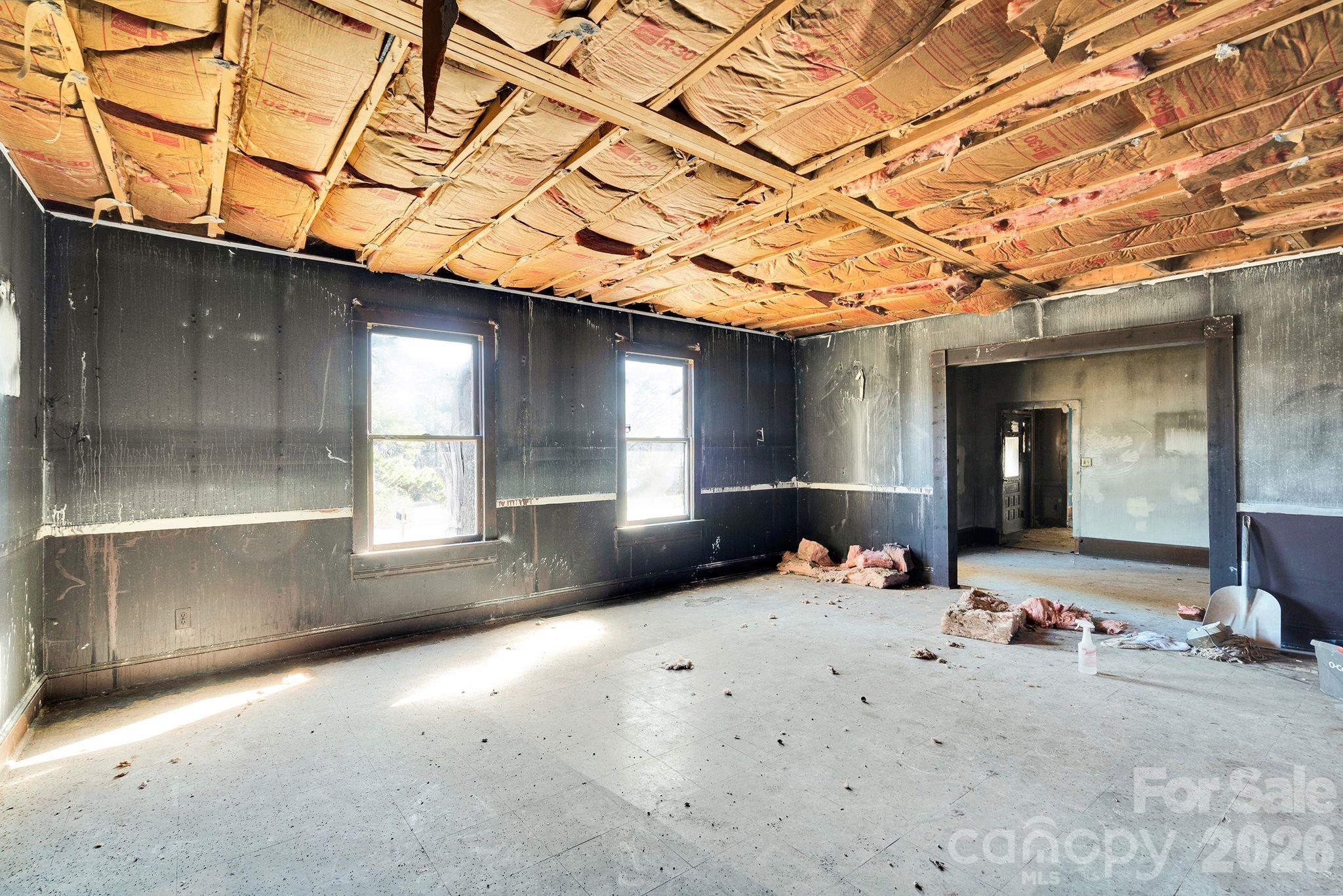 4521 Edgeland Road — Edgemoor