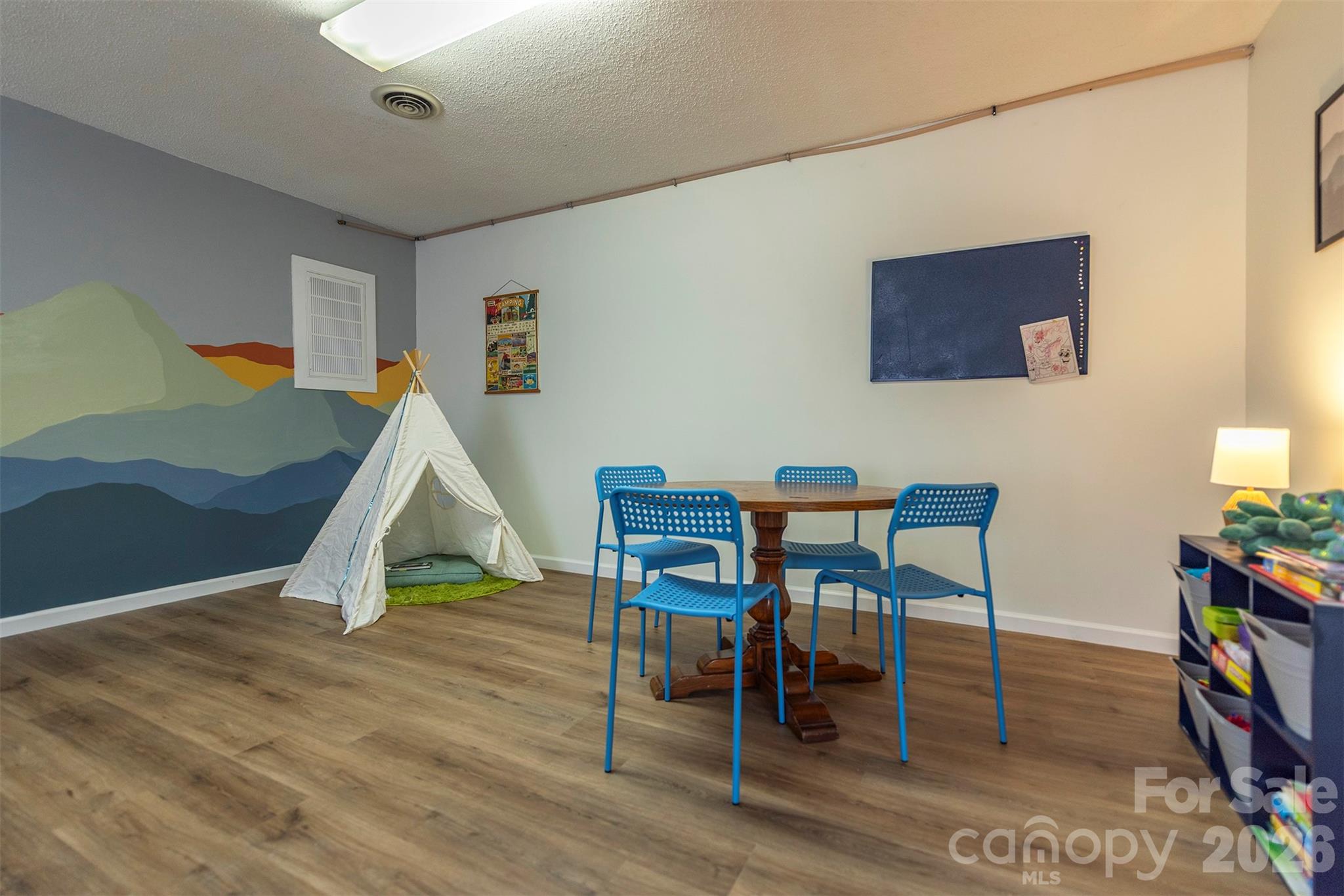 46 Foxberry Drive — Arden