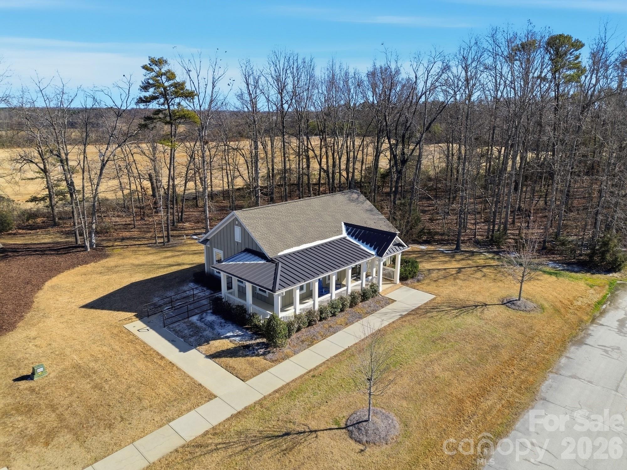 1342 Links Crossing Drive — Monroe