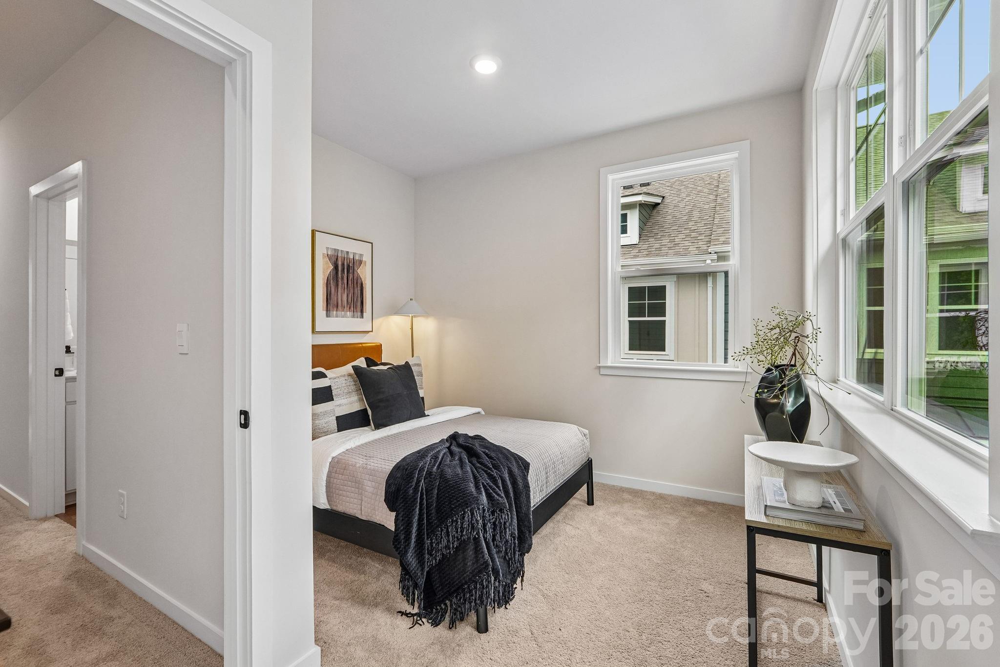 806 Hammers Lane — Charlotte