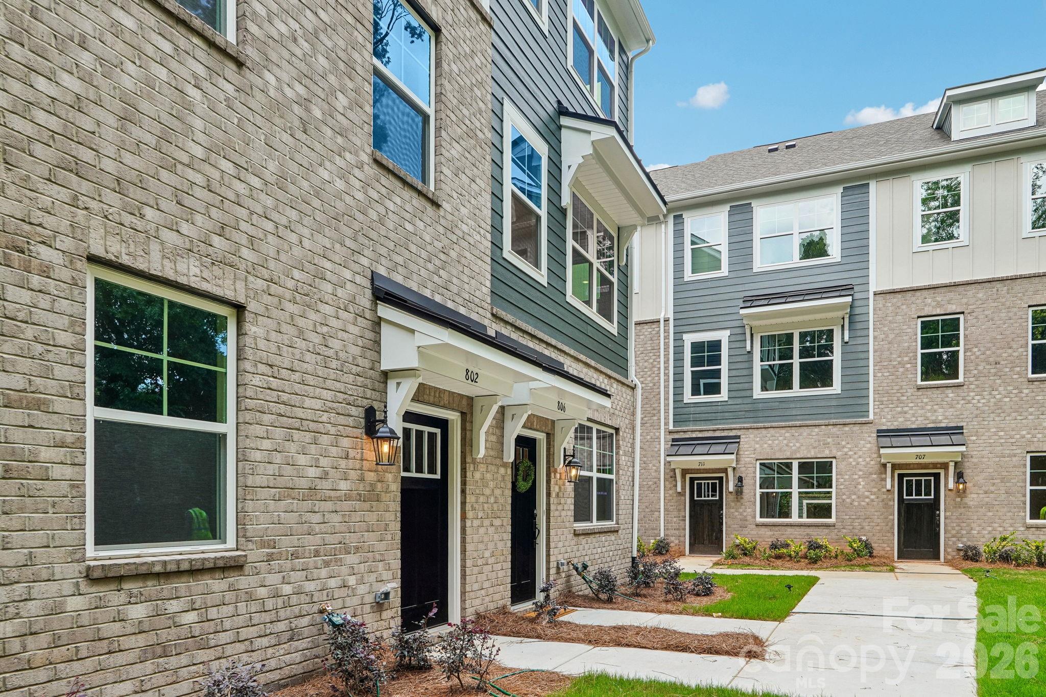 806 Hammers Lane — Charlotte