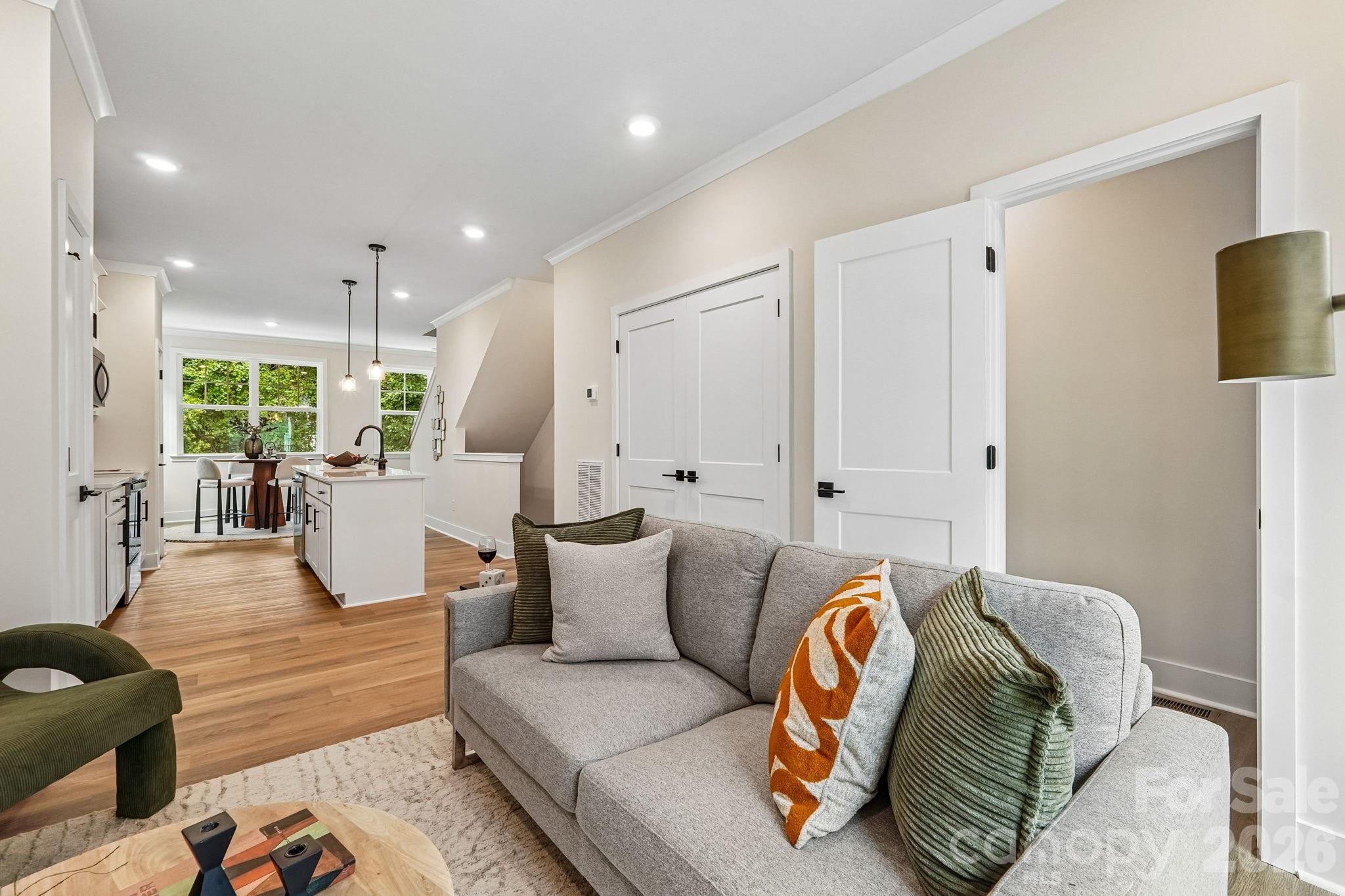 806 Hammers Lane — Charlotte
