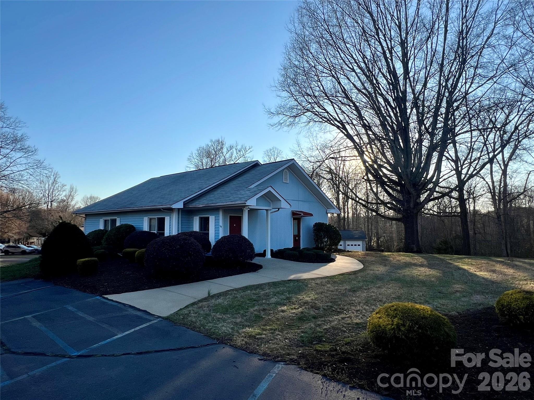 250 Eastwood Village Drive — Bostic