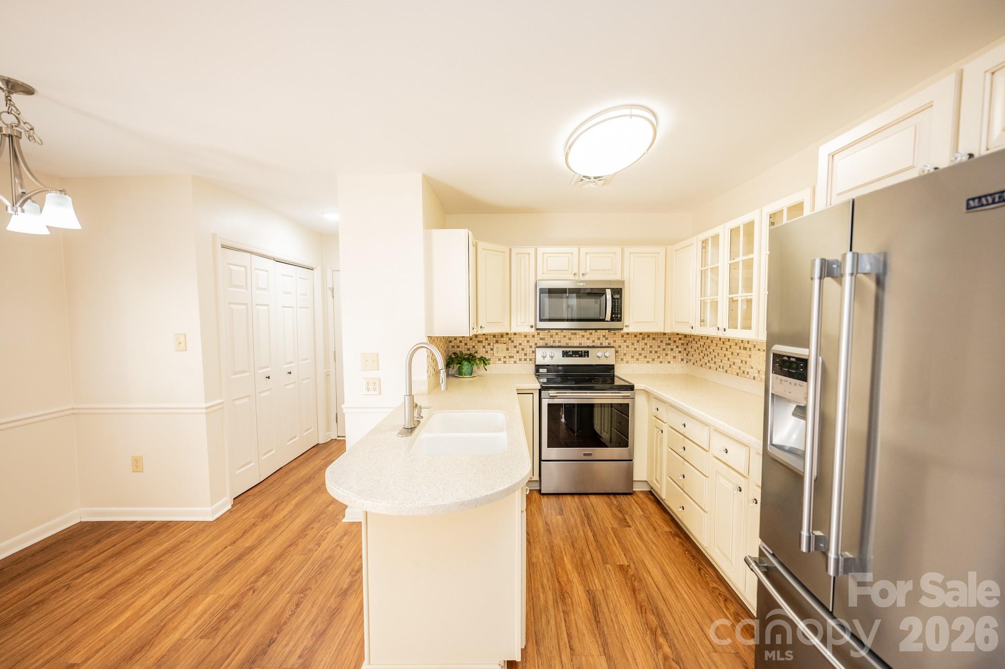 250 Eastwood Village Drive — Bostic