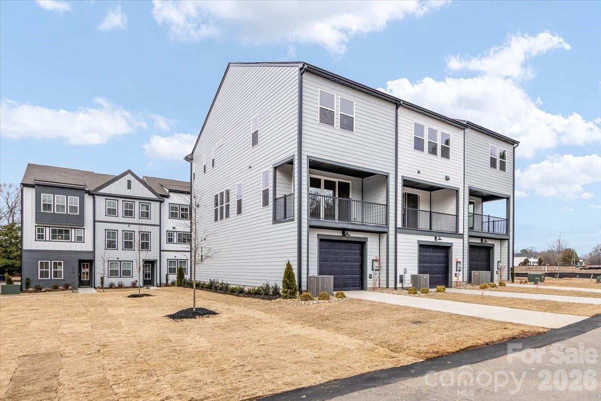 3005 Circles End — Charlotte
