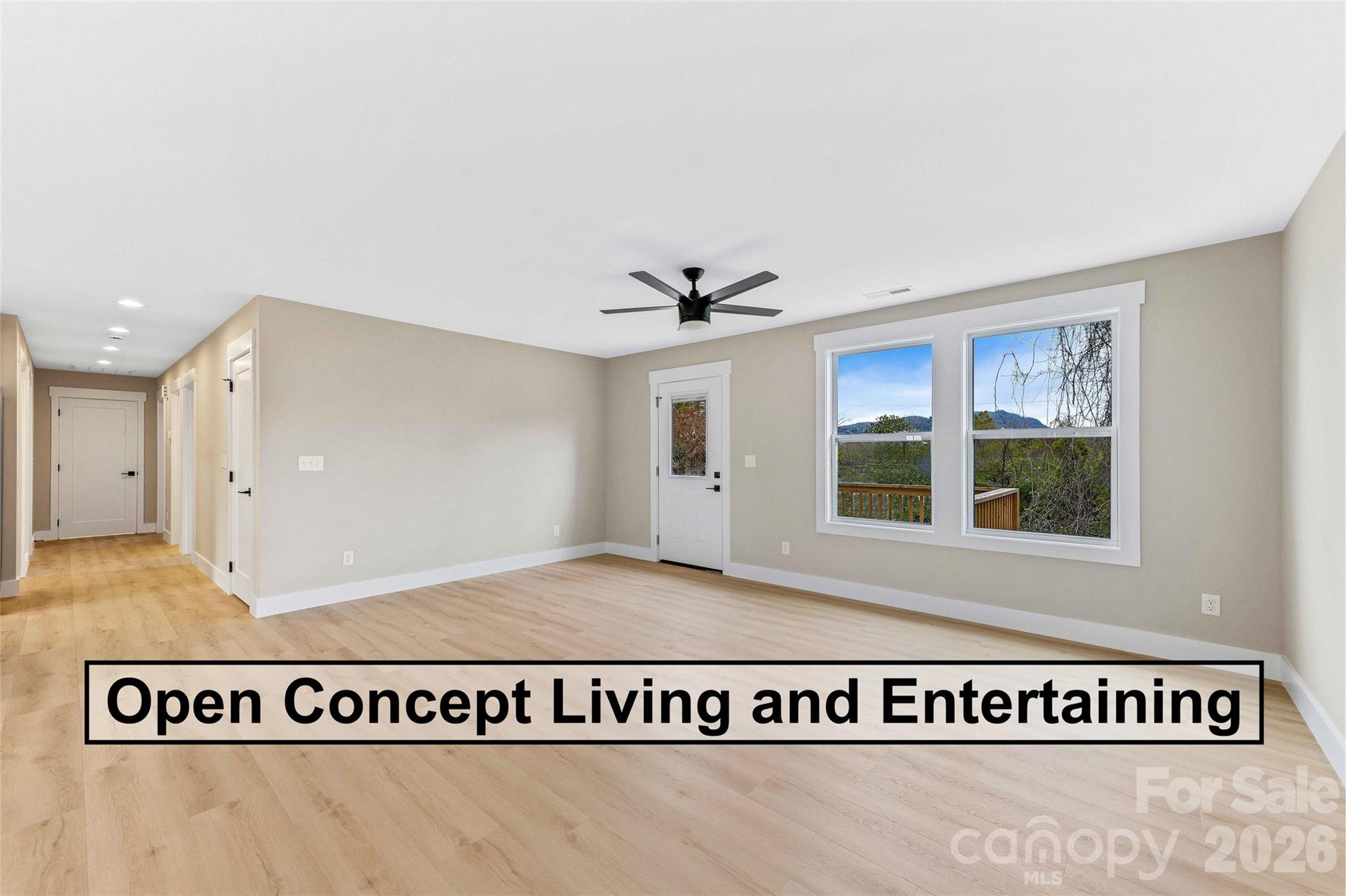 662 Beehive Road — Hendersonville