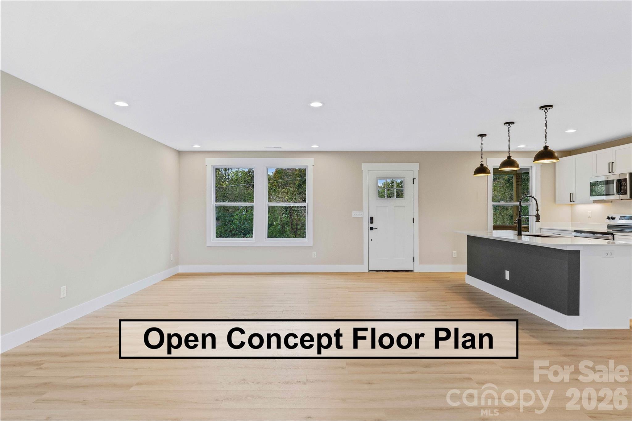 662 Beehive Road — Hendersonville