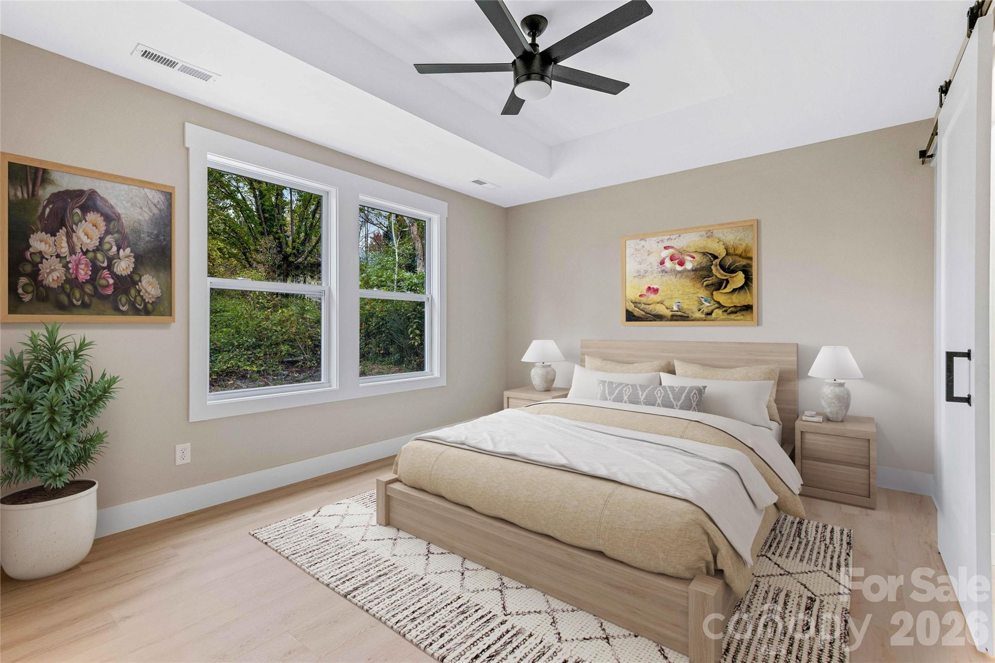 662 Beehive Road — Hendersonville