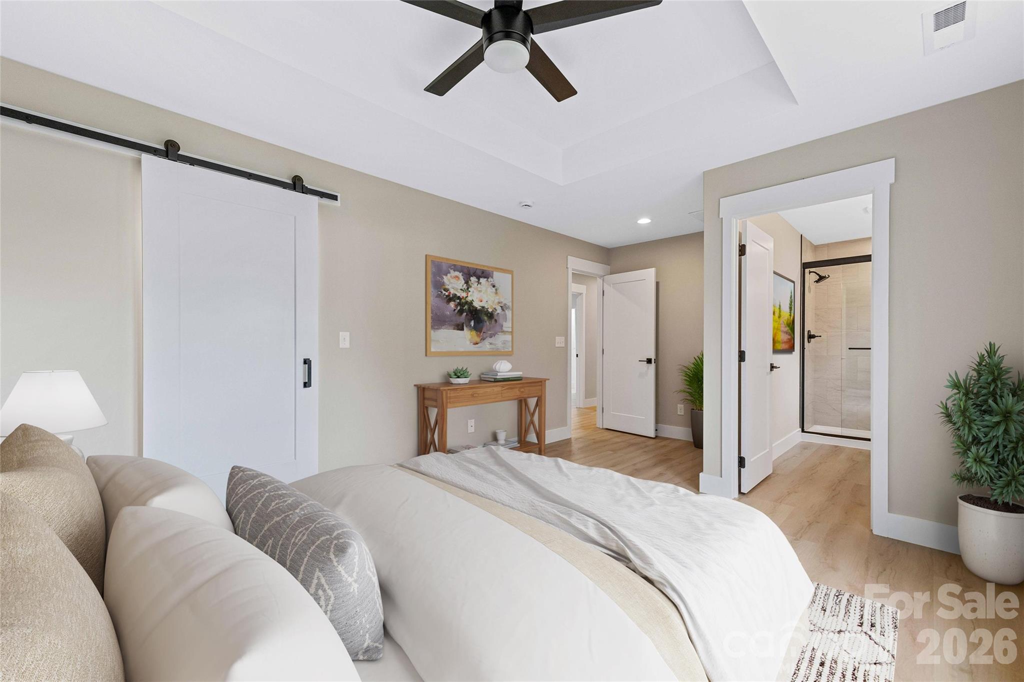 662 Beehive Road — Hendersonville