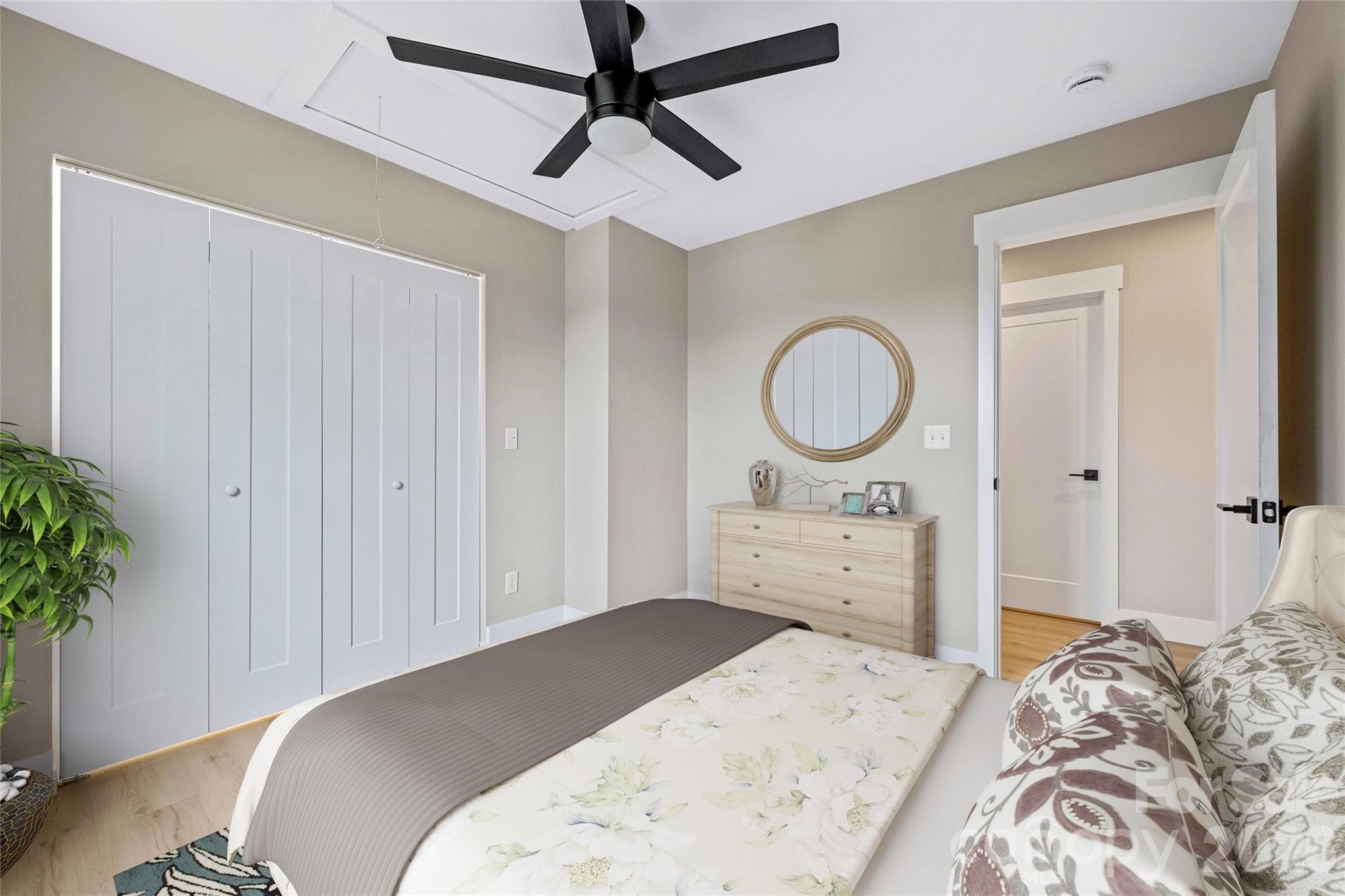662 Beehive Road — Hendersonville