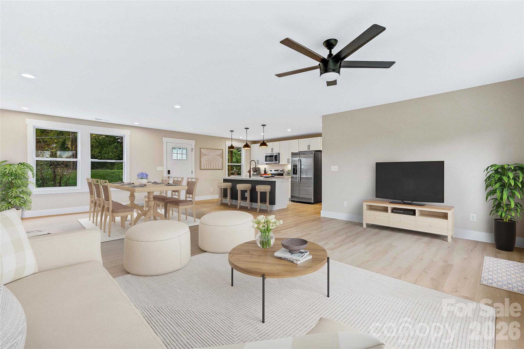 662 Beehive Road — Hendersonville