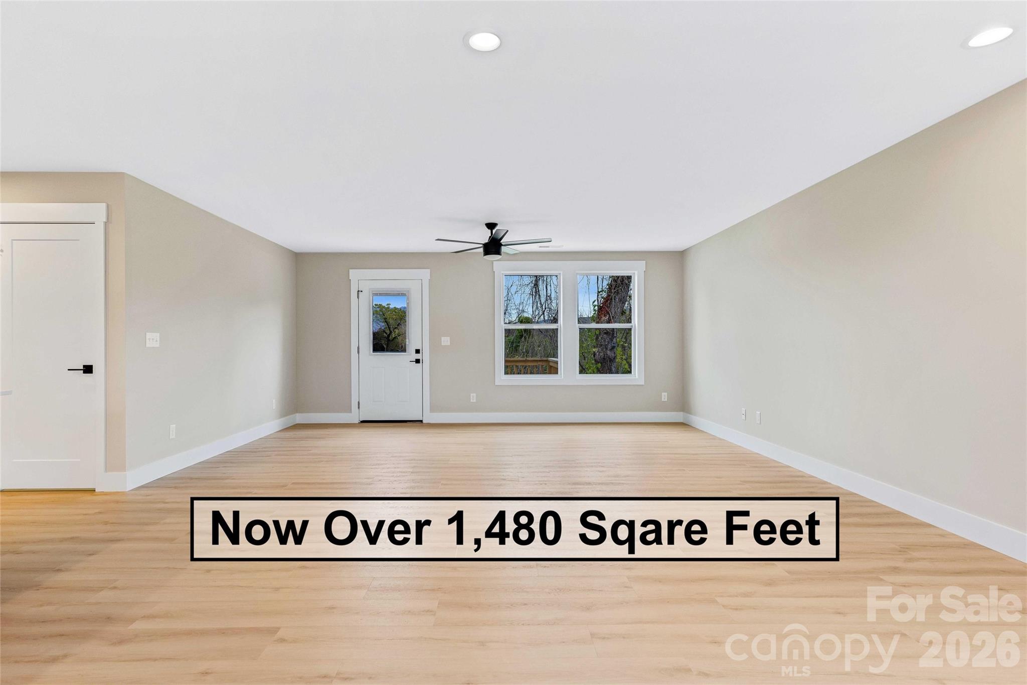 662 Beehive Road — Hendersonville